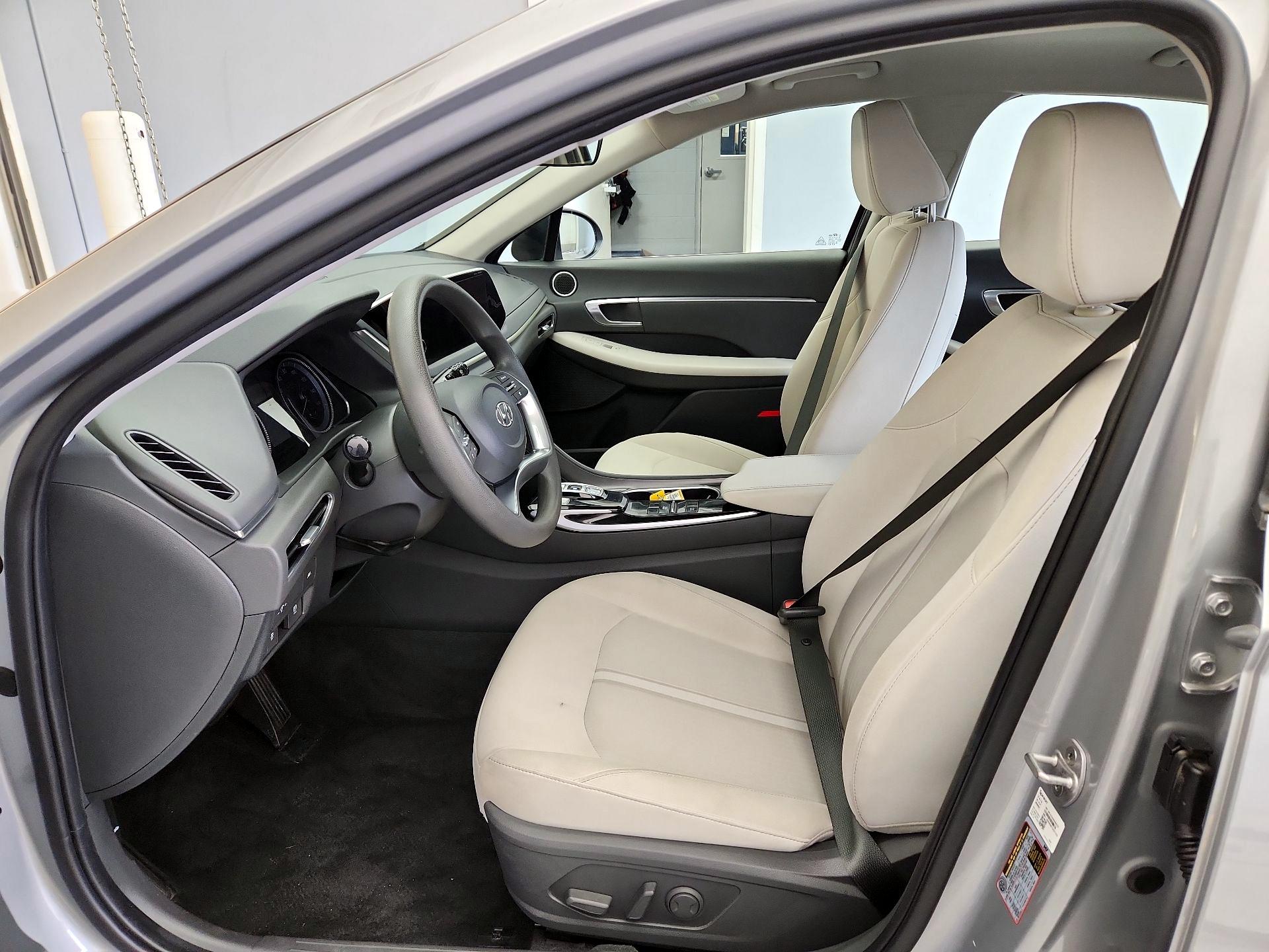 Thumbnail: 2023 Hyundai Sonata - 11