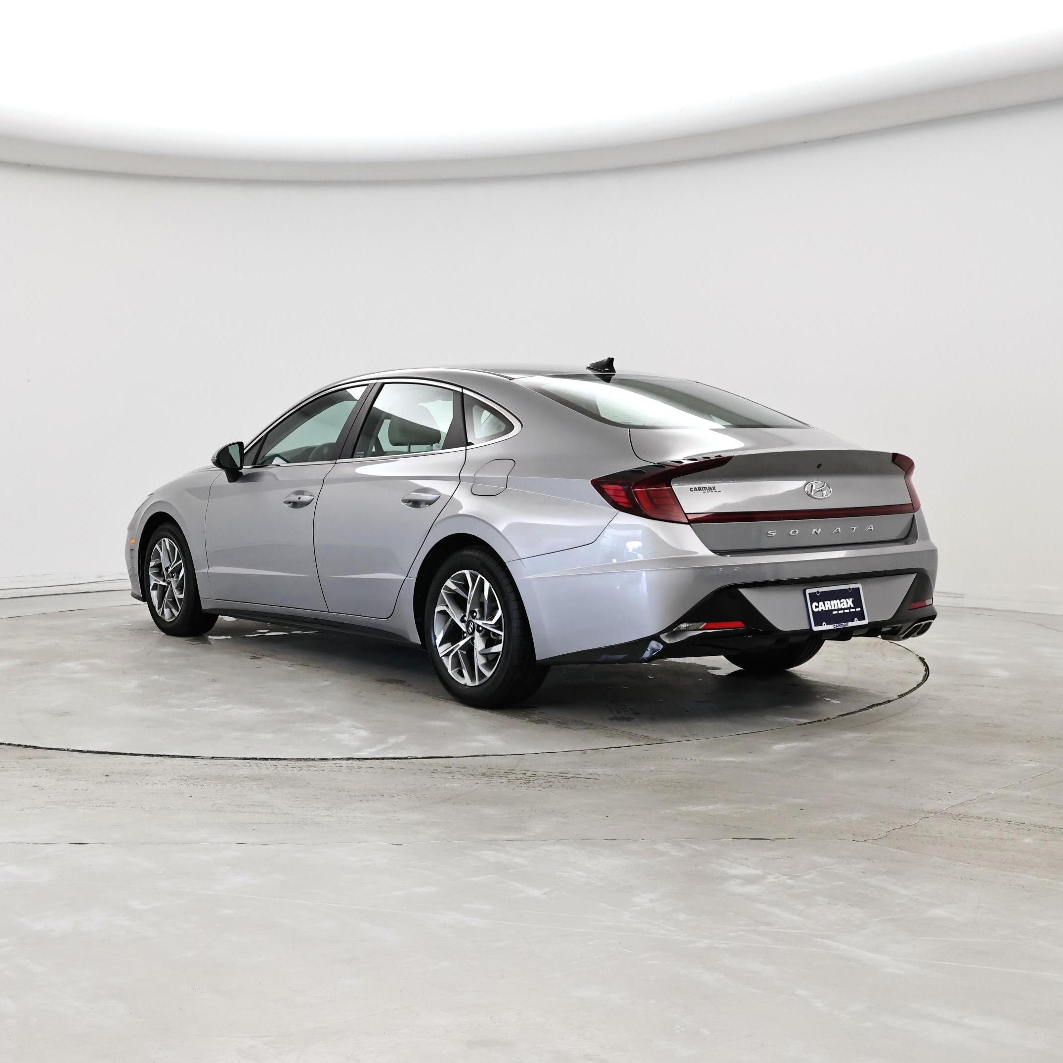 Thumbnail: 2023 Hyundai Sonata - 2