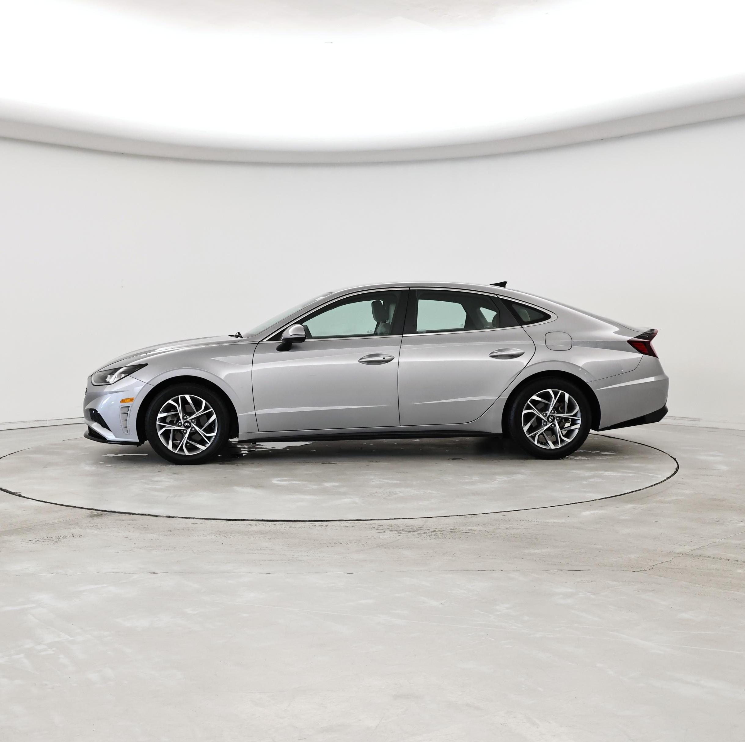 Thumbnail: 2023 Hyundai Sonata - 3