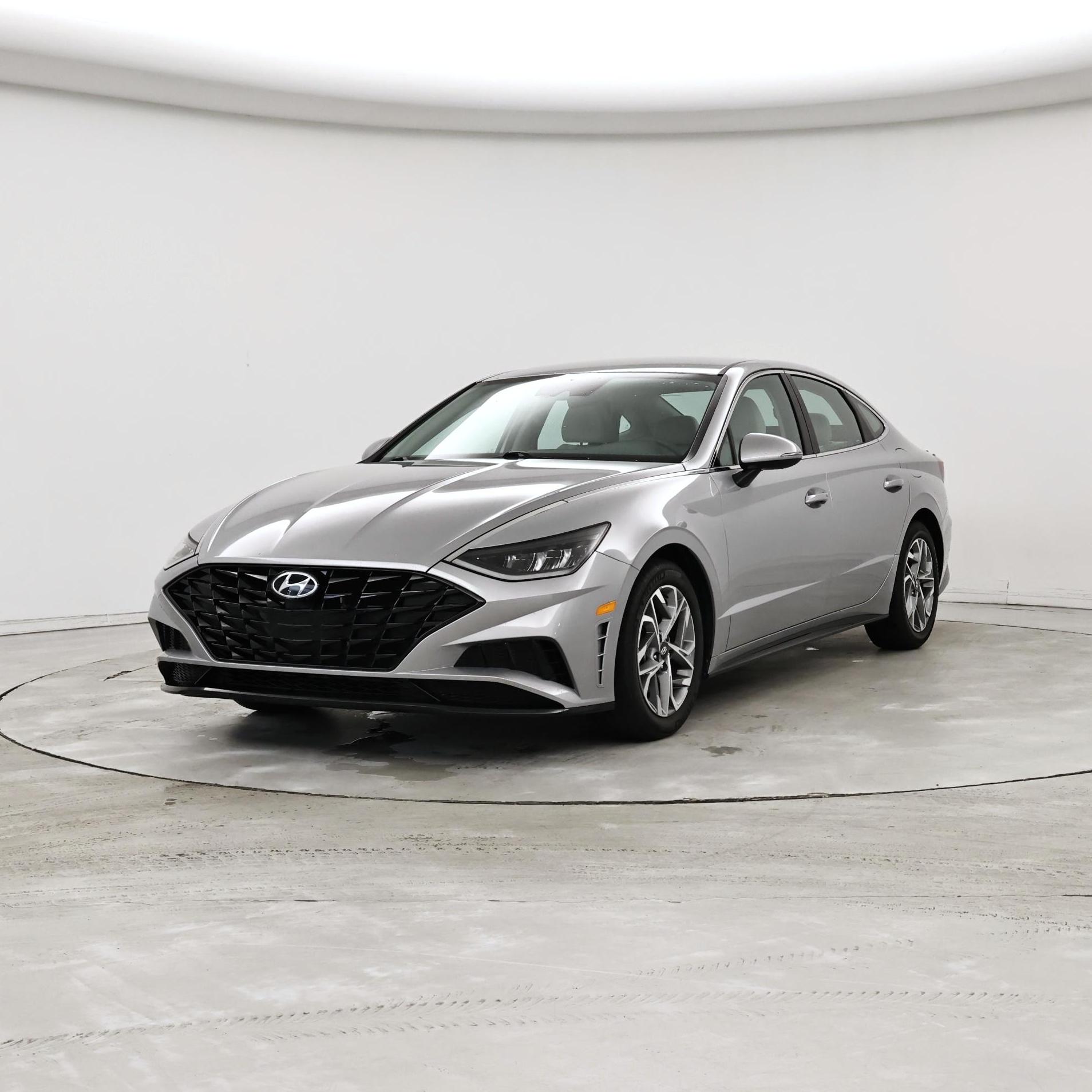 Thumbnail: 2023 Hyundai Sonata - 4