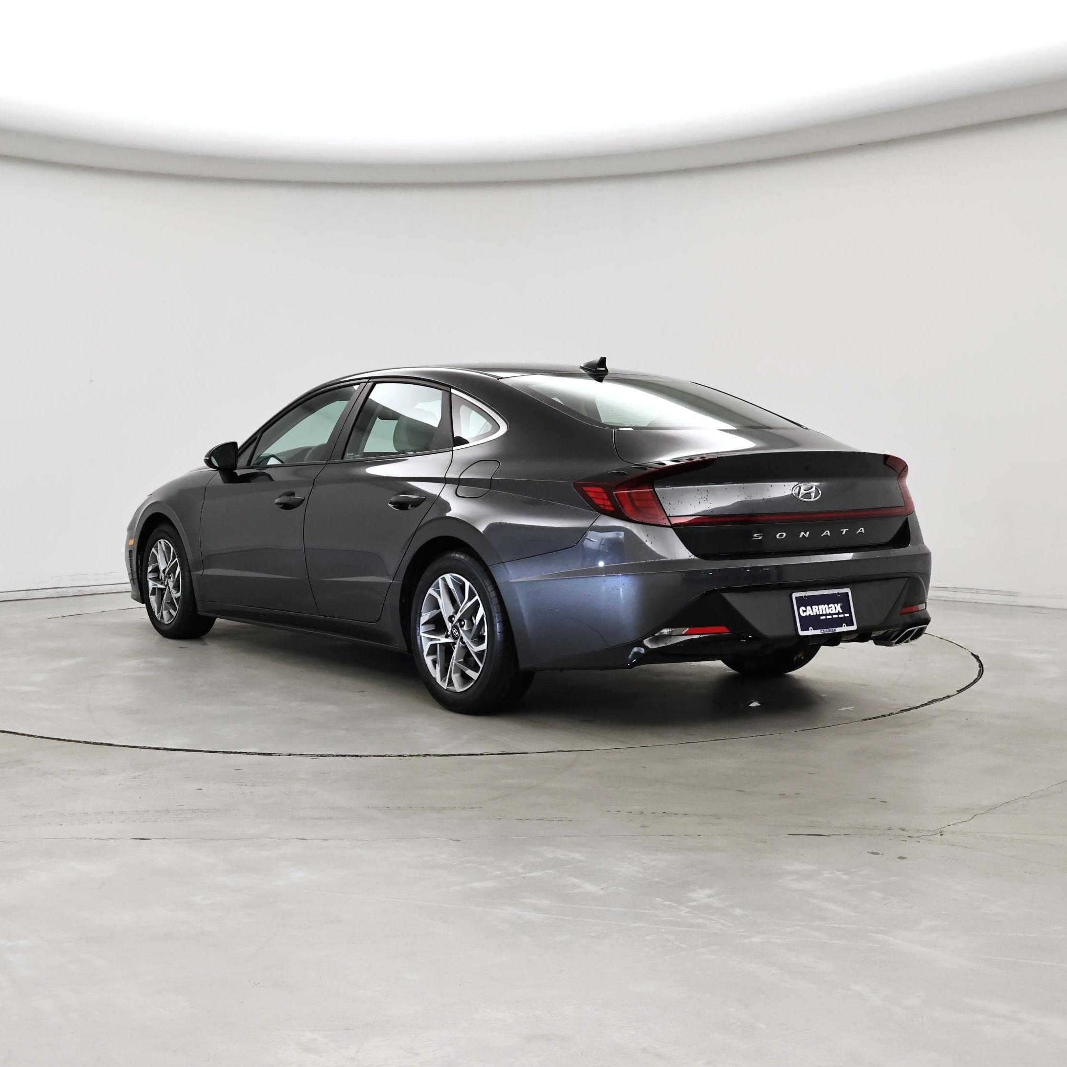 Thumbnail: 2023 Hyundai Sonata - 2