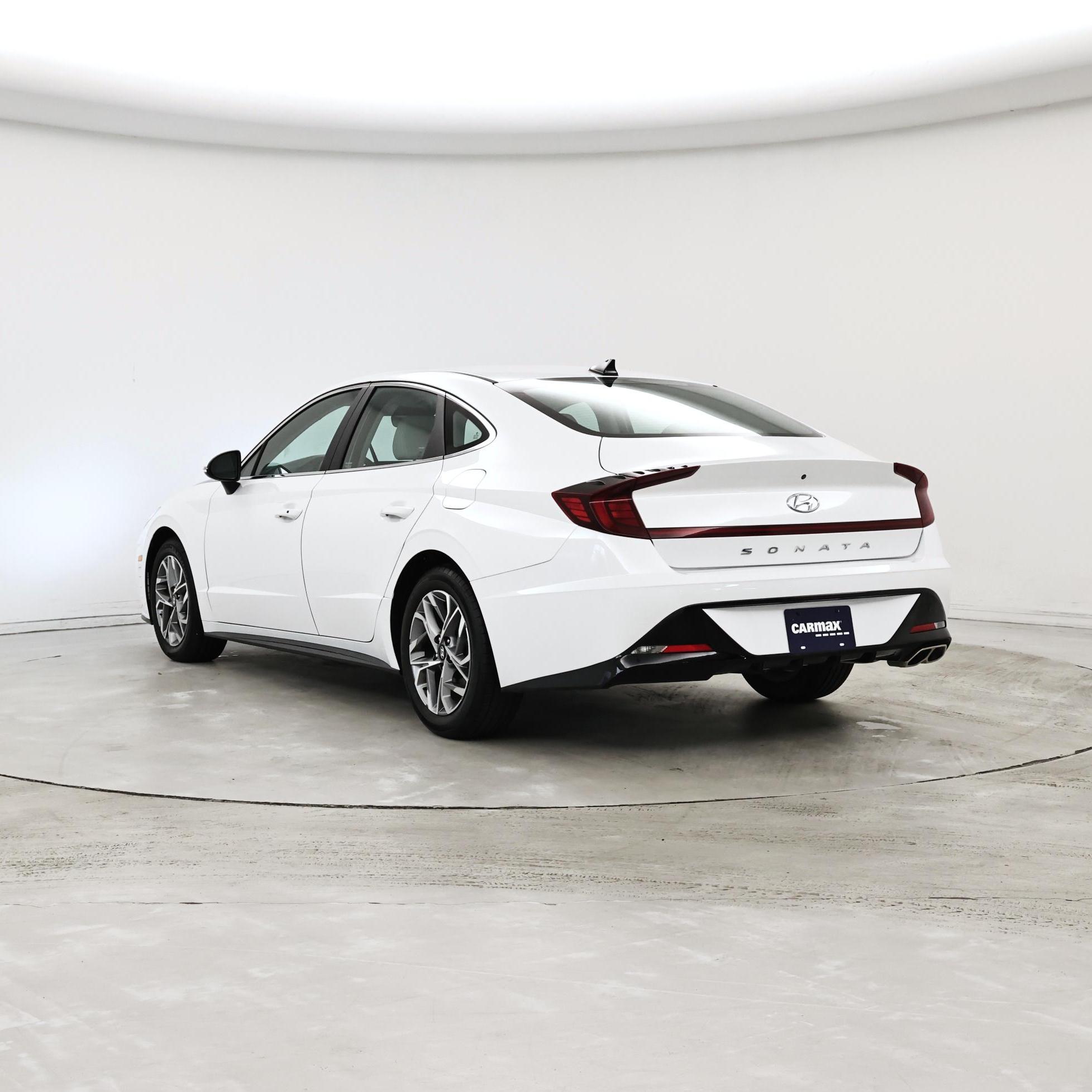 Thumbnail: 2023 Hyundai Sonata - 2