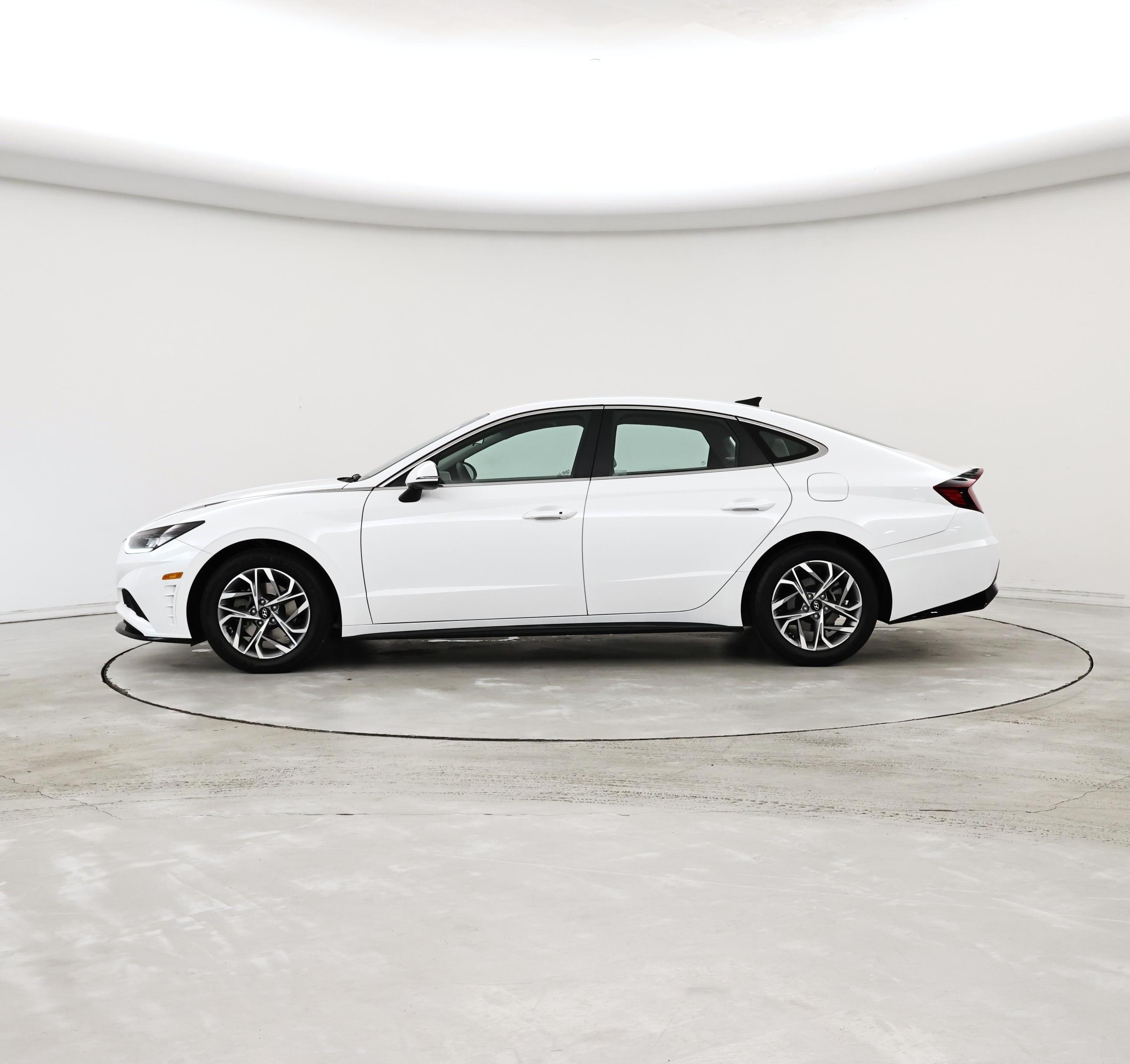 Thumbnail: 2023 Hyundai Sonata - 3