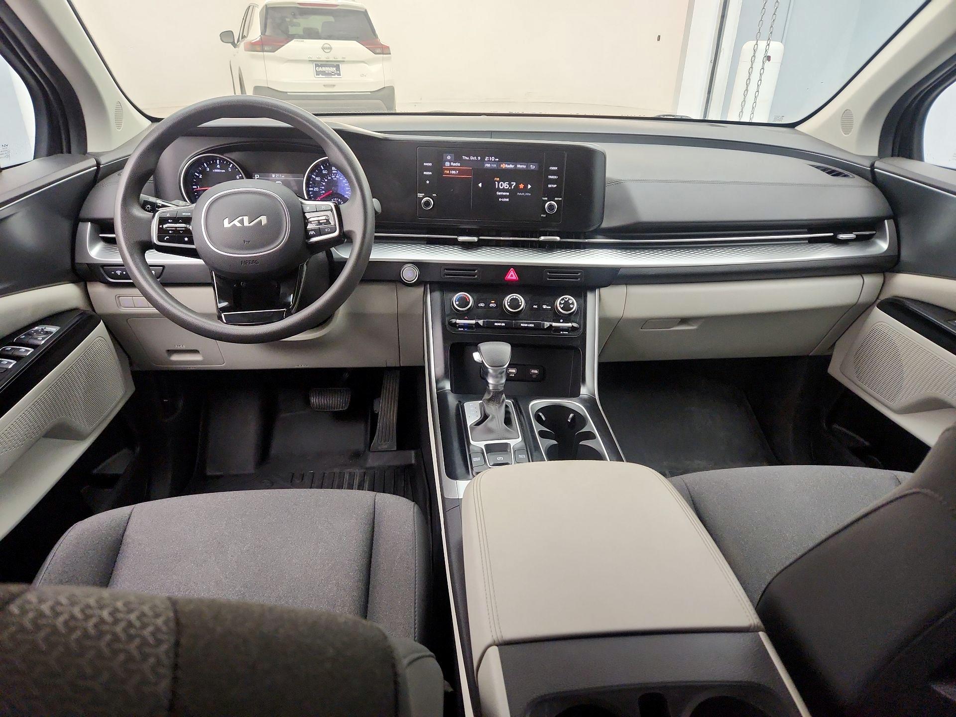 Thumbnail: 2024 Kia Carnival - 9