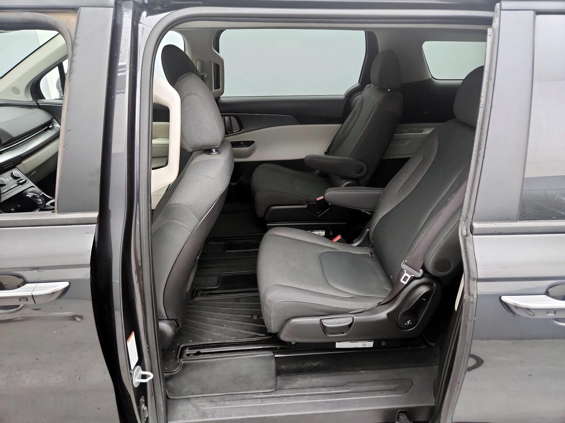 Thumbnail: 2024 Kia Carnival - 19