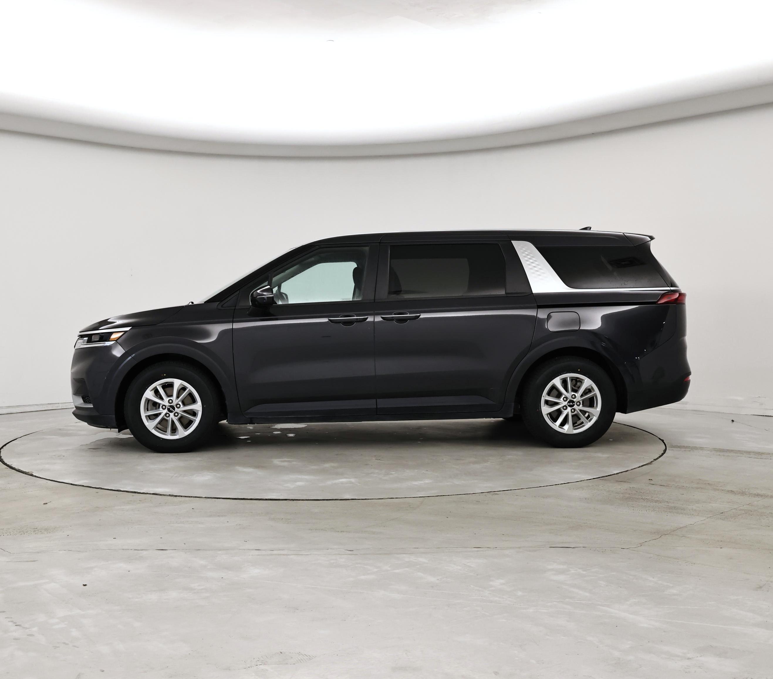 Thumbnail: 2024 Kia Carnival - 3