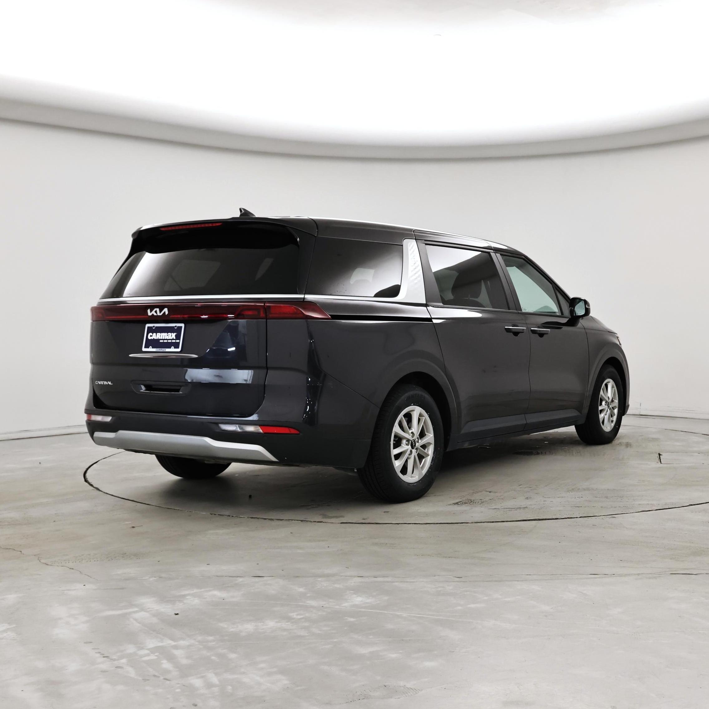Thumbnail: 2024 Kia Carnival - 8
