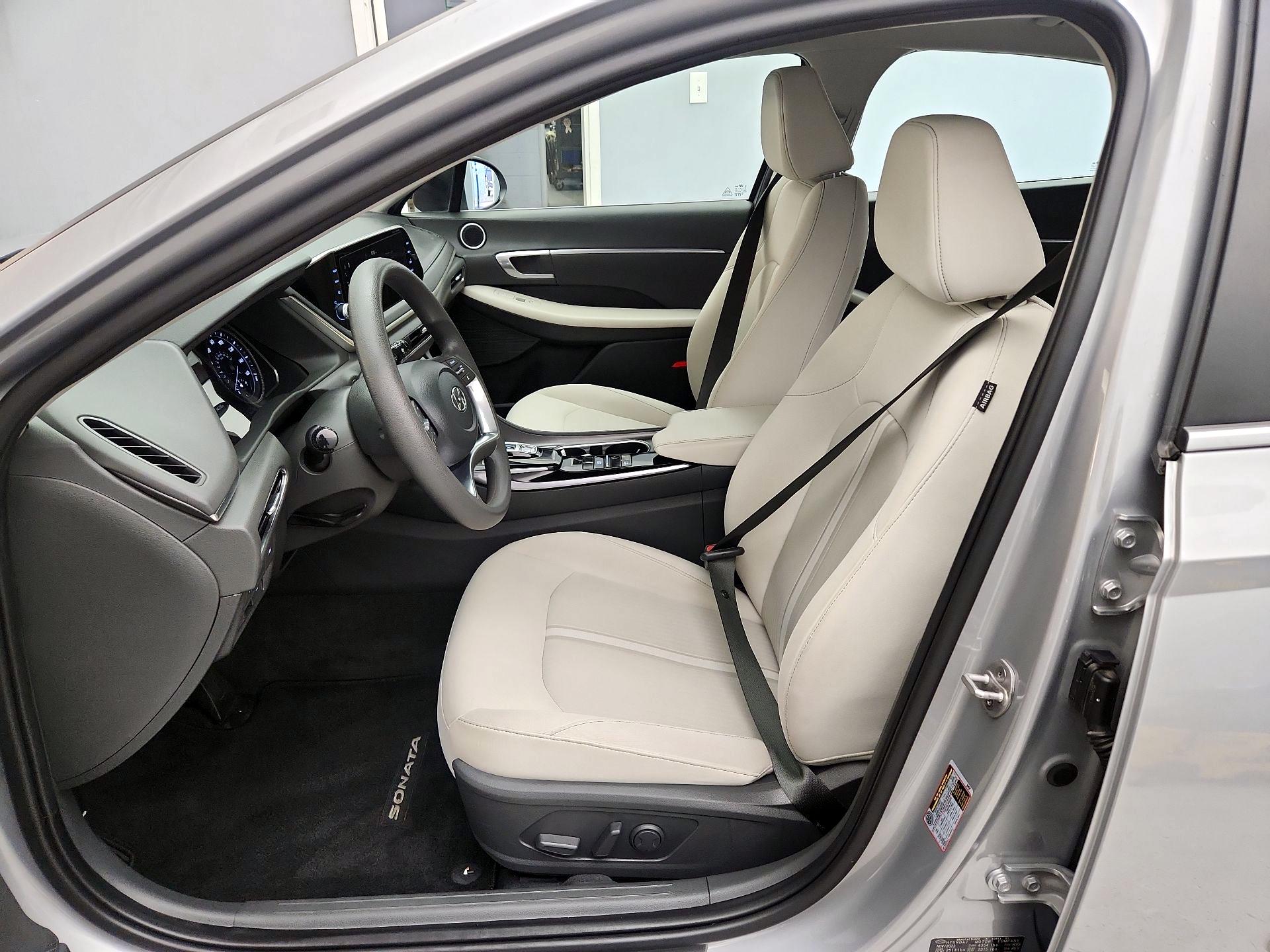 Thumbnail: 2023 Hyundai Sonata - 11