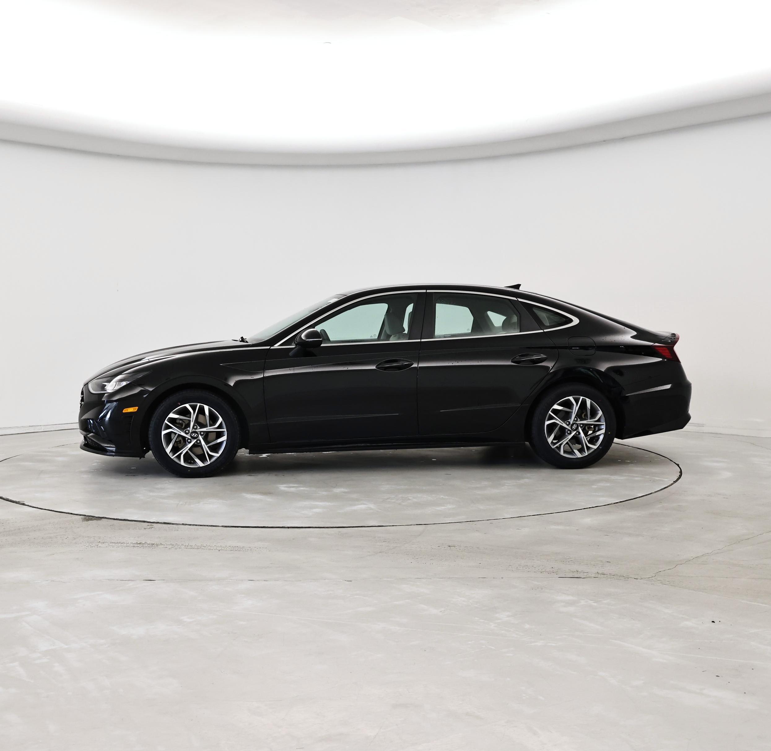 Thumbnail: 2023 Hyundai Sonata - 3