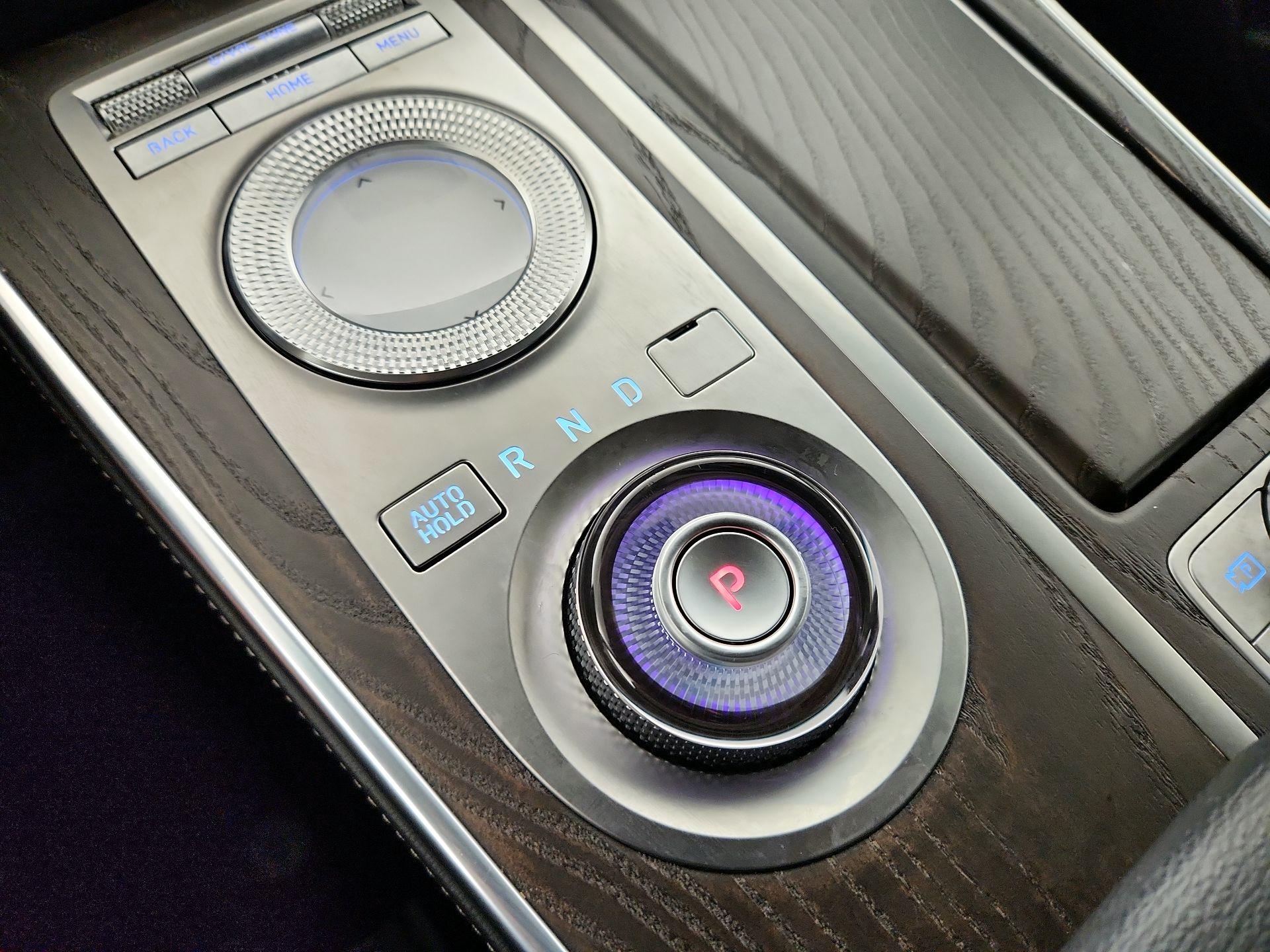 Thumbnail: 2022 Genesis GV80 - 17