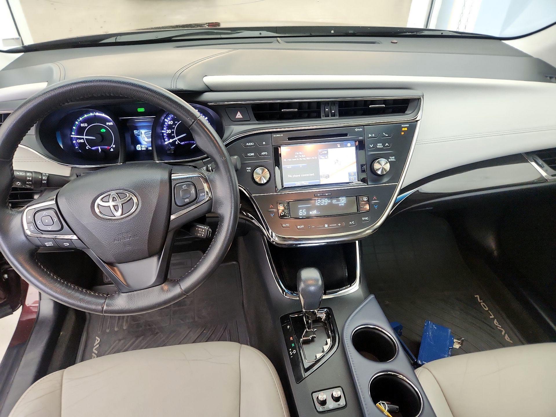 Thumbnail: 2015 Toyota Avalon - 9