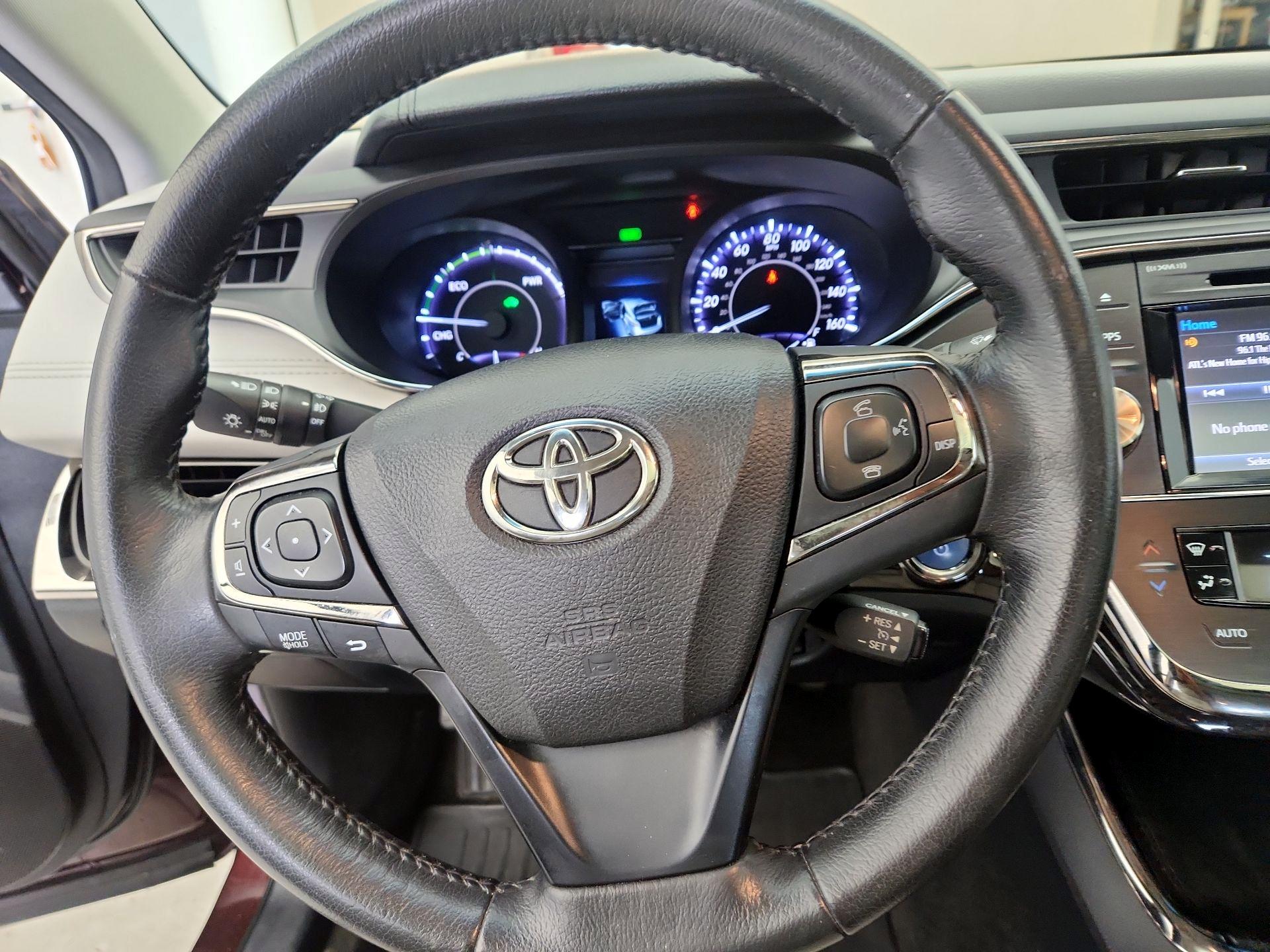 Thumbnail: 2015 Toyota Avalon - 10