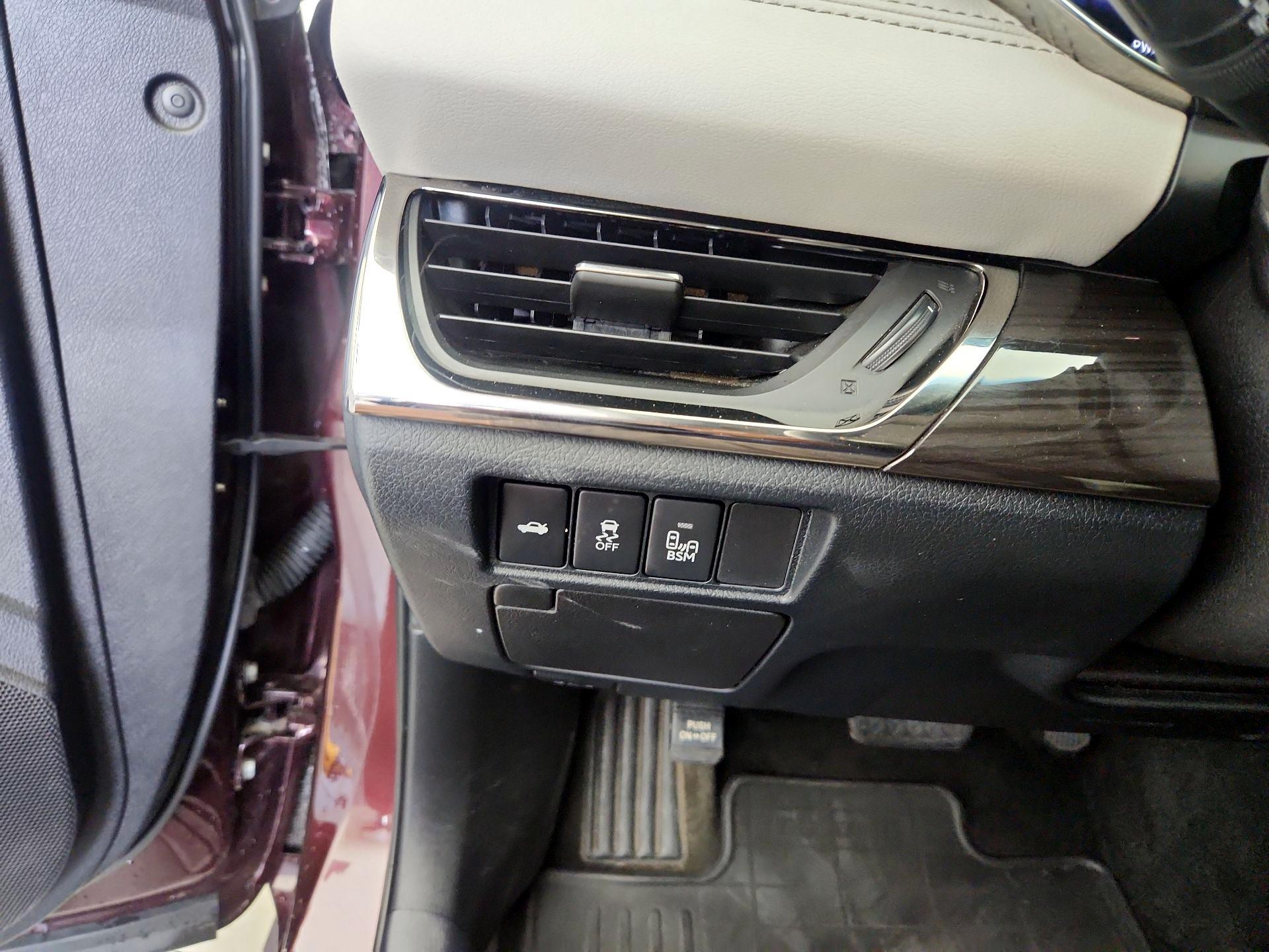 Thumbnail: 2015 Toyota Avalon - 13