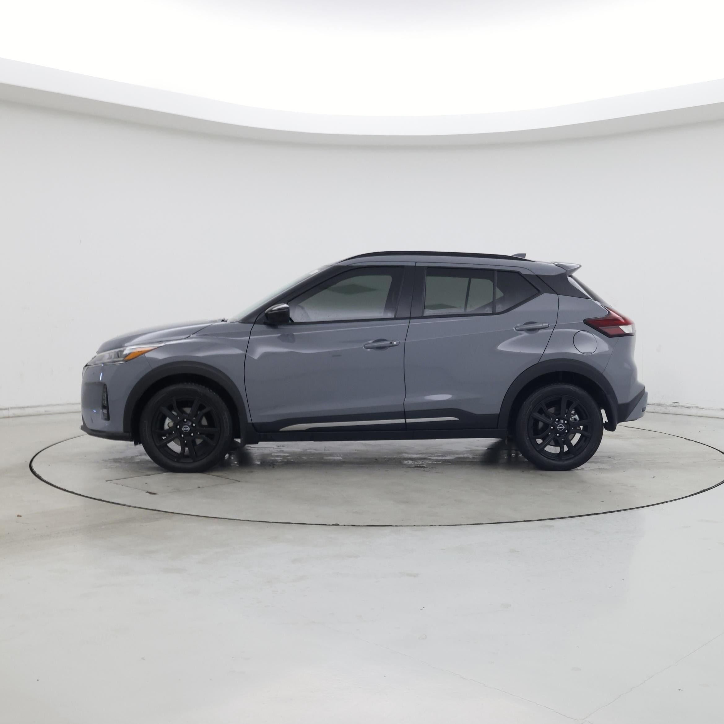 Thumbnail: 2024 Nissan Kicks - 3