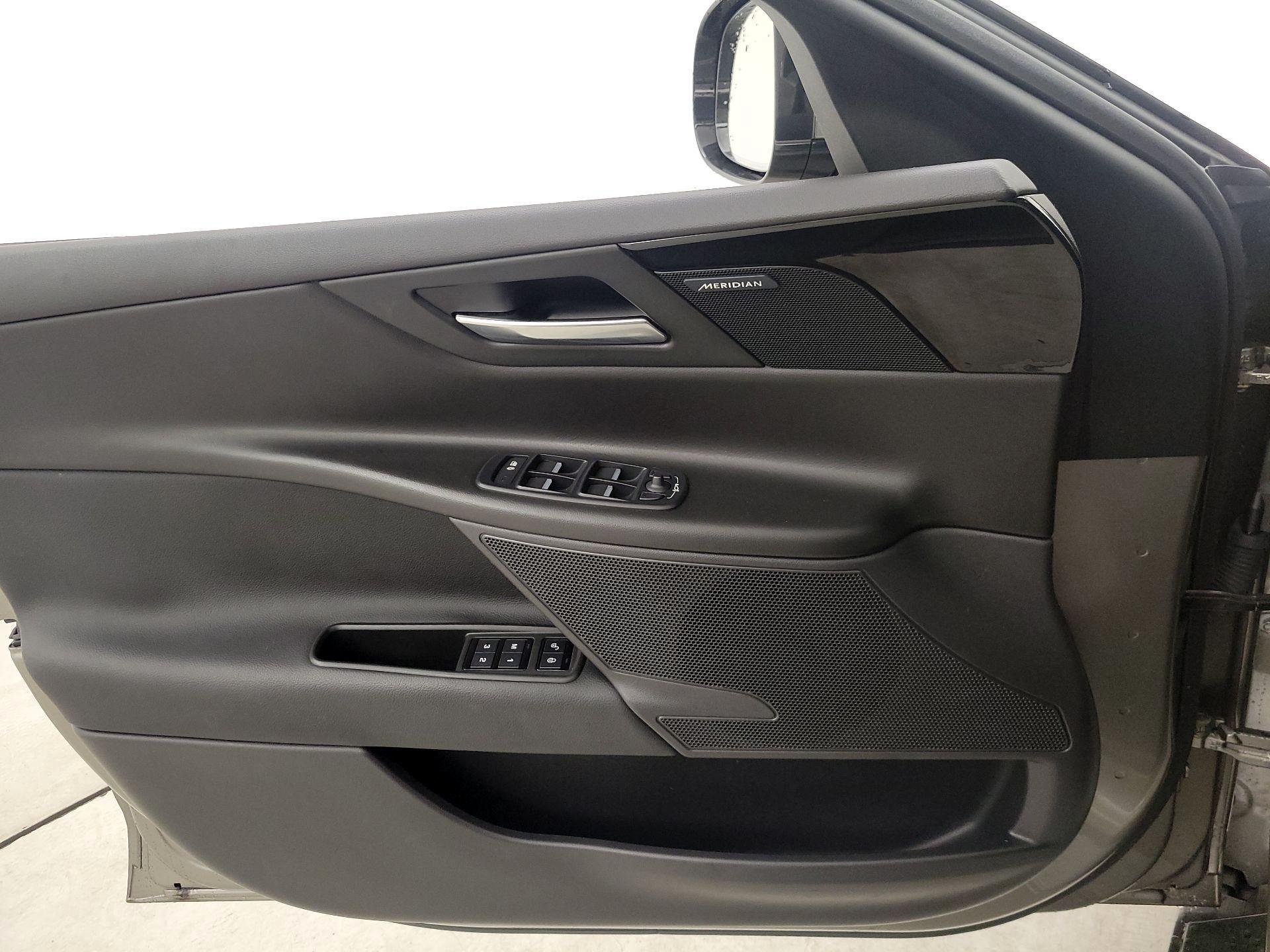 Thumbnail: 2019 Jaguar XE - 12