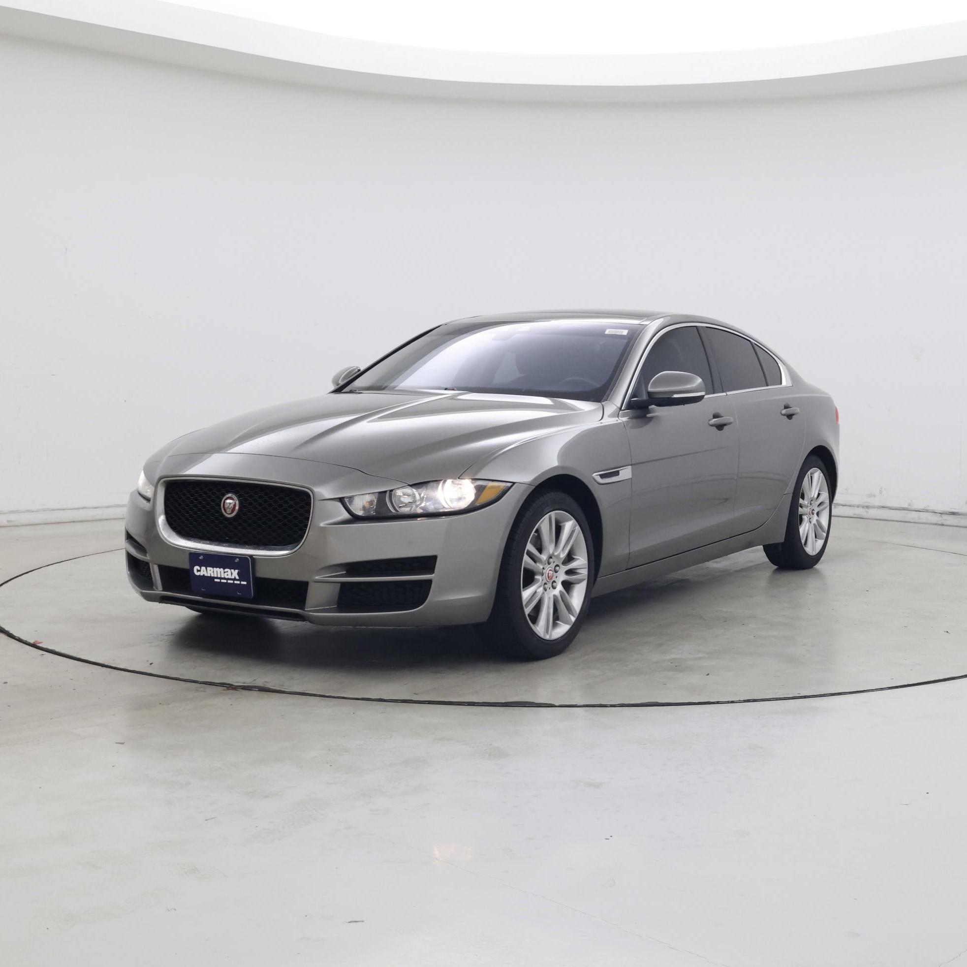 Thumbnail: 2019 Jaguar XE - 4
