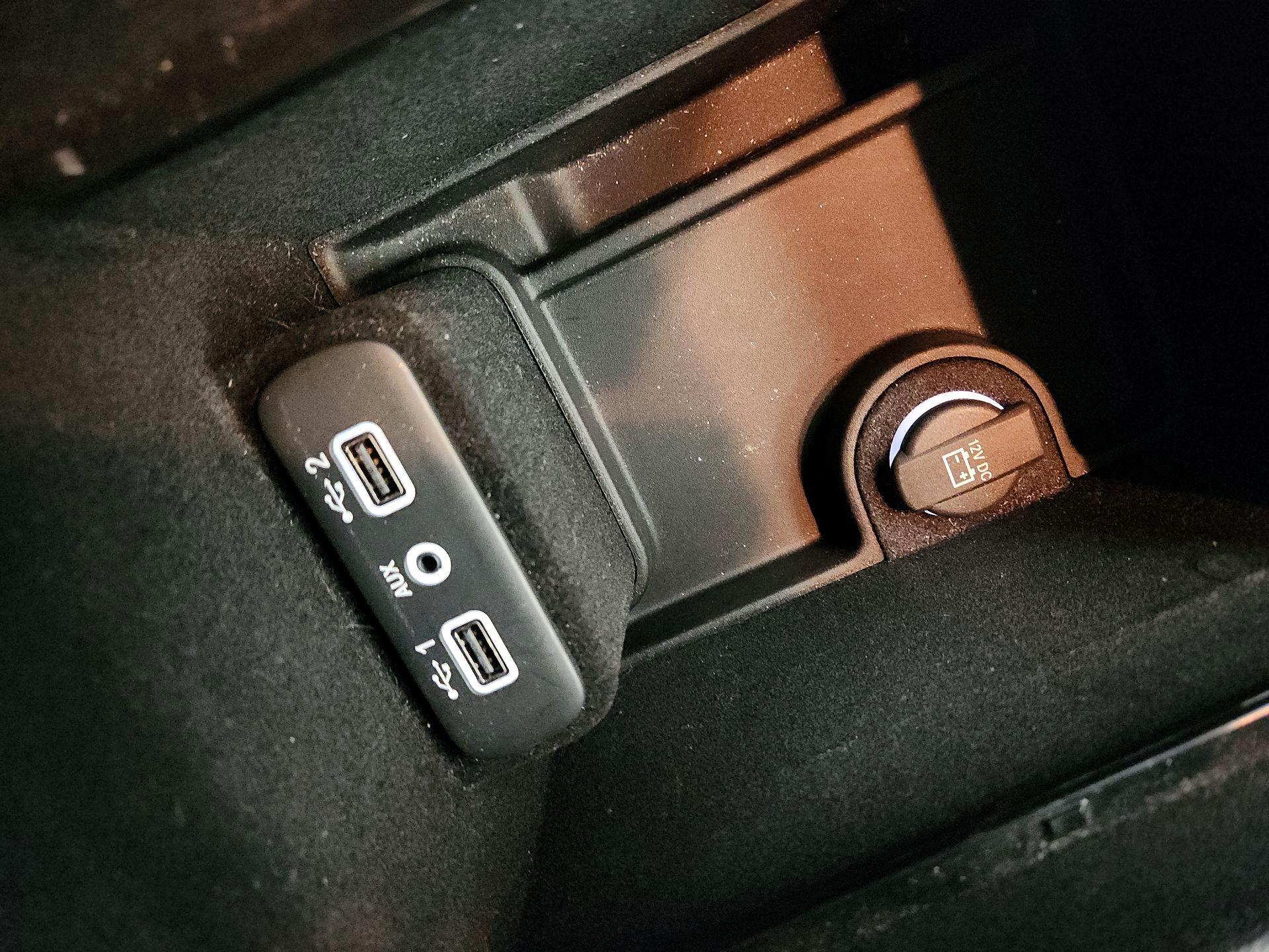 Thumbnail: 2019 Chrysler 300 - 18