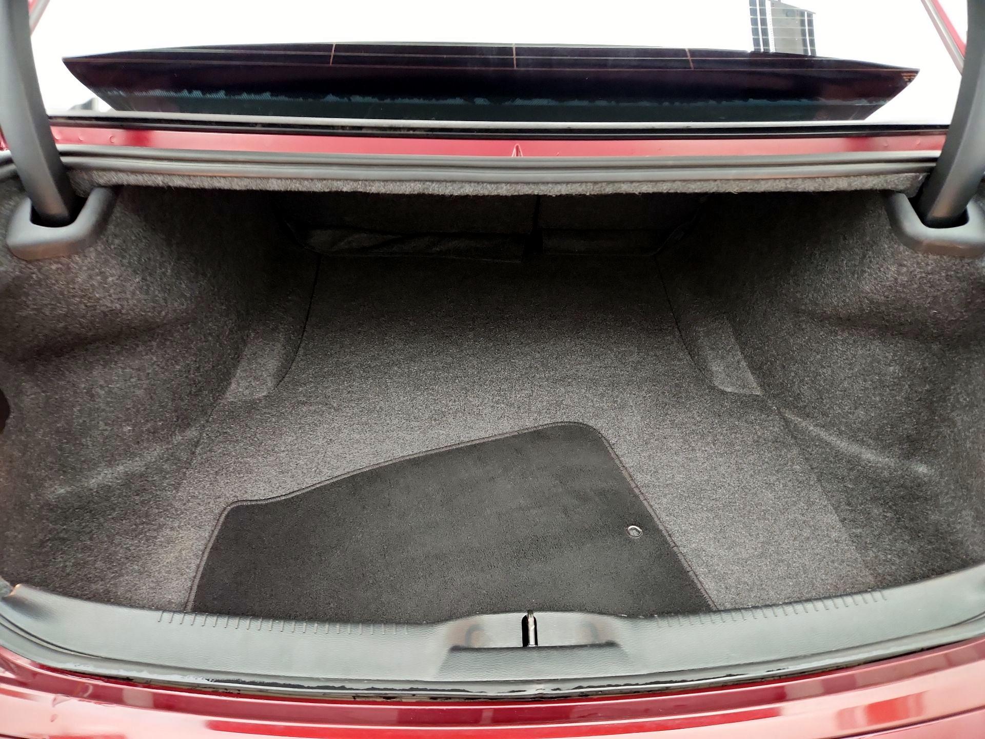 Thumbnail: 2019 Chrysler 300 - 20