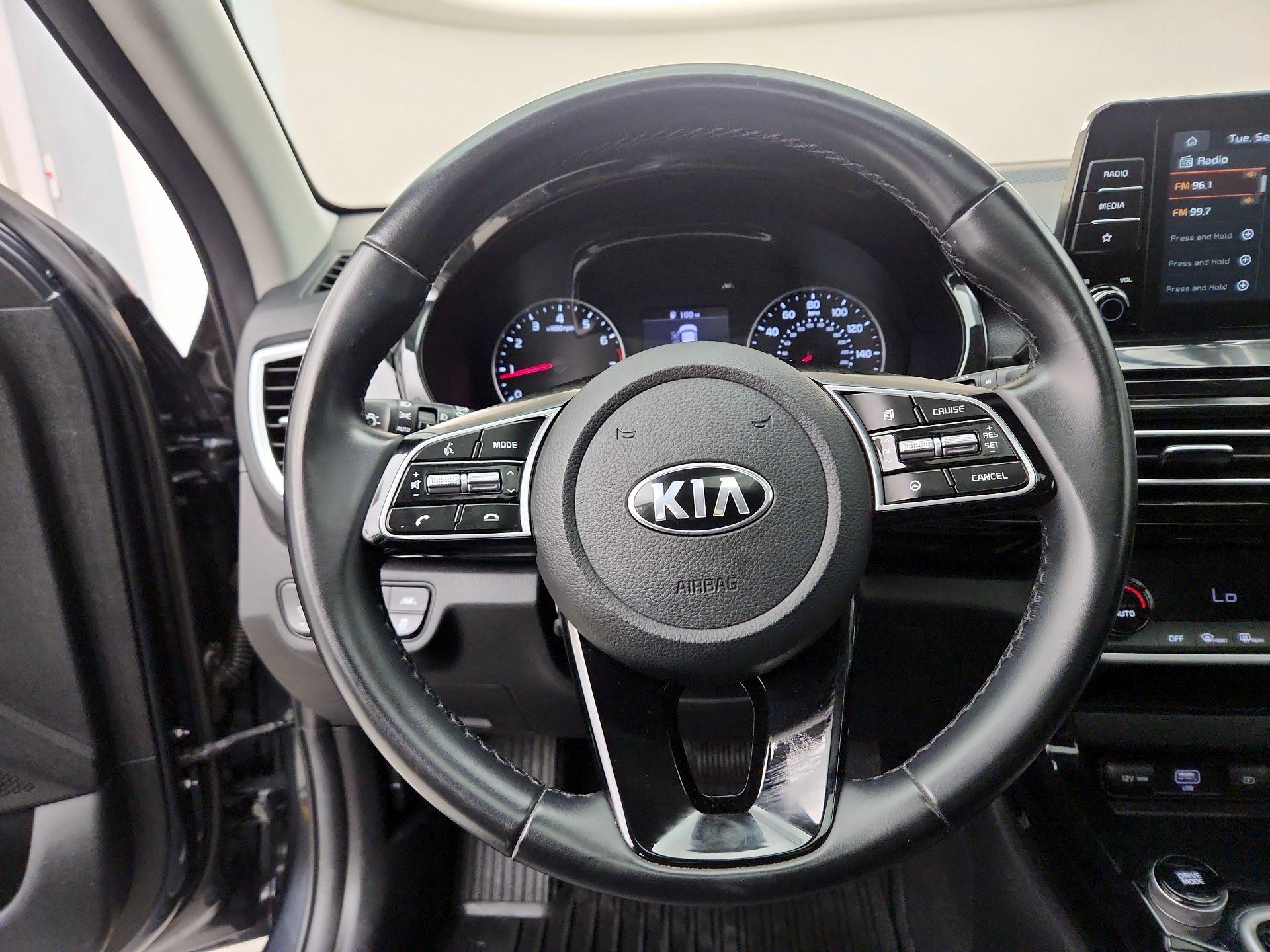 Thumbnail: 2021 Kia Seltos - 10