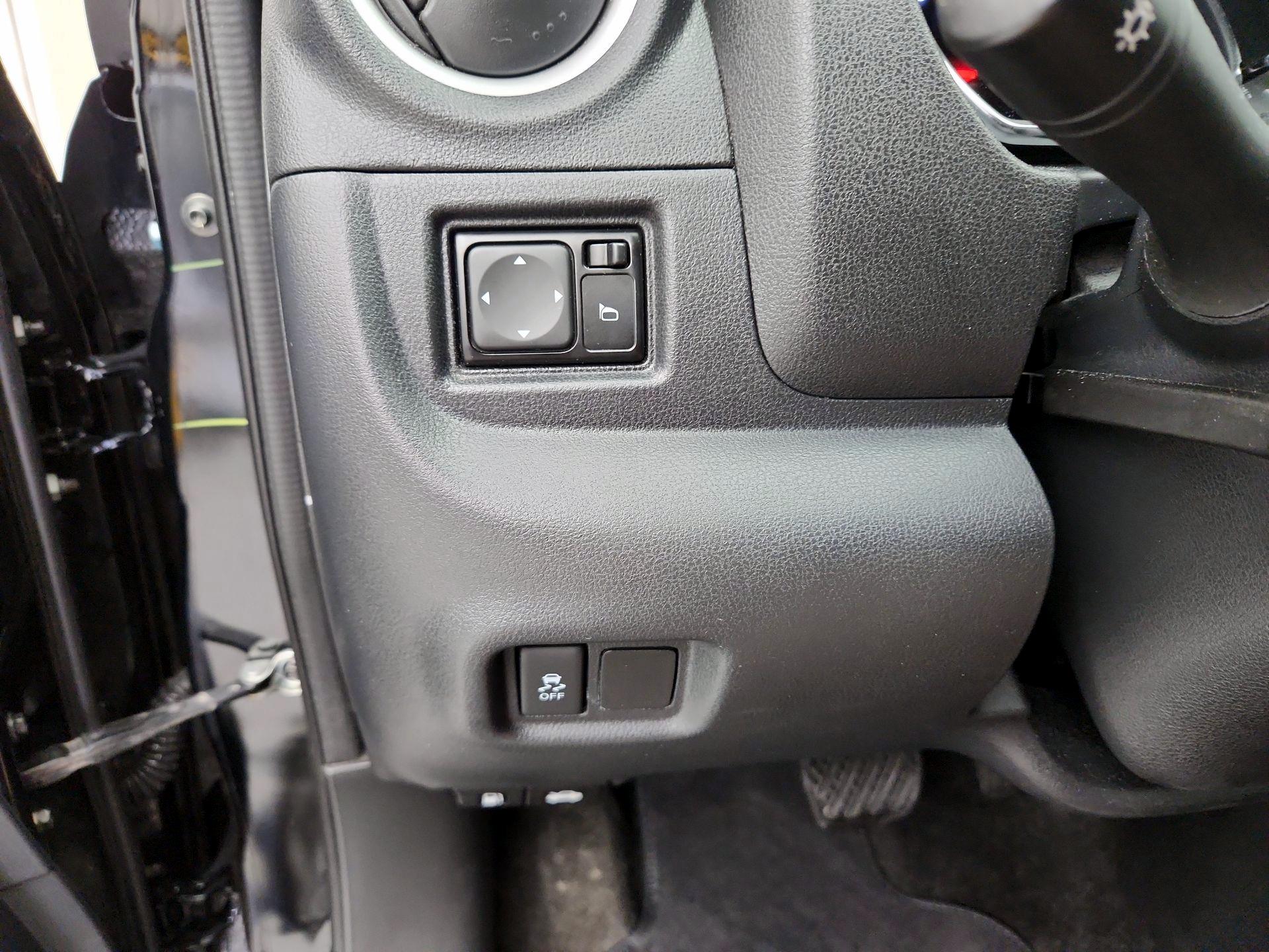 Thumbnail: 2019 Nissan Versa - 13