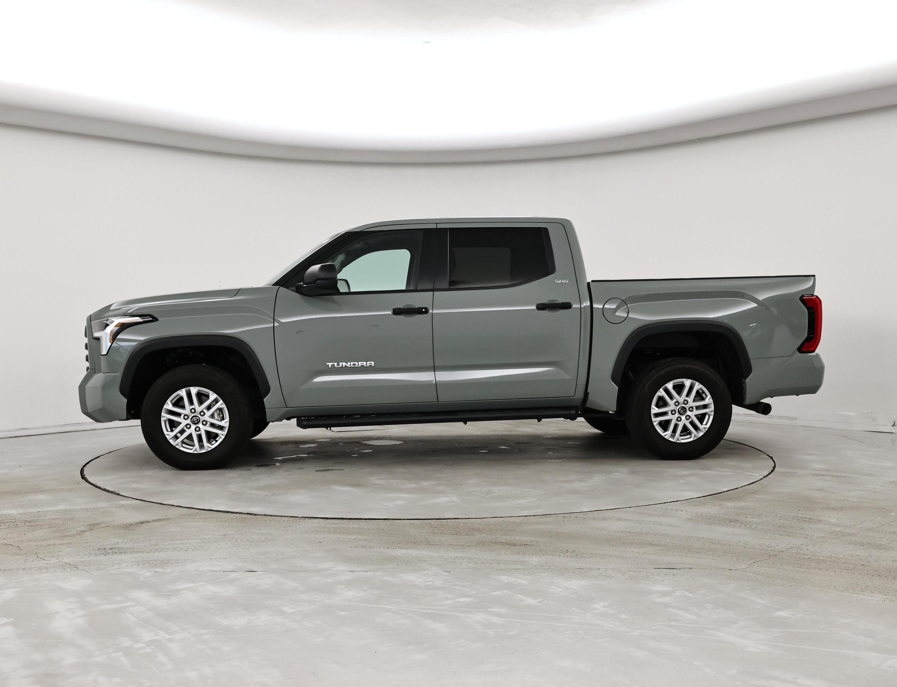 Thumbnail: 2024 Toyota Tundra - 3