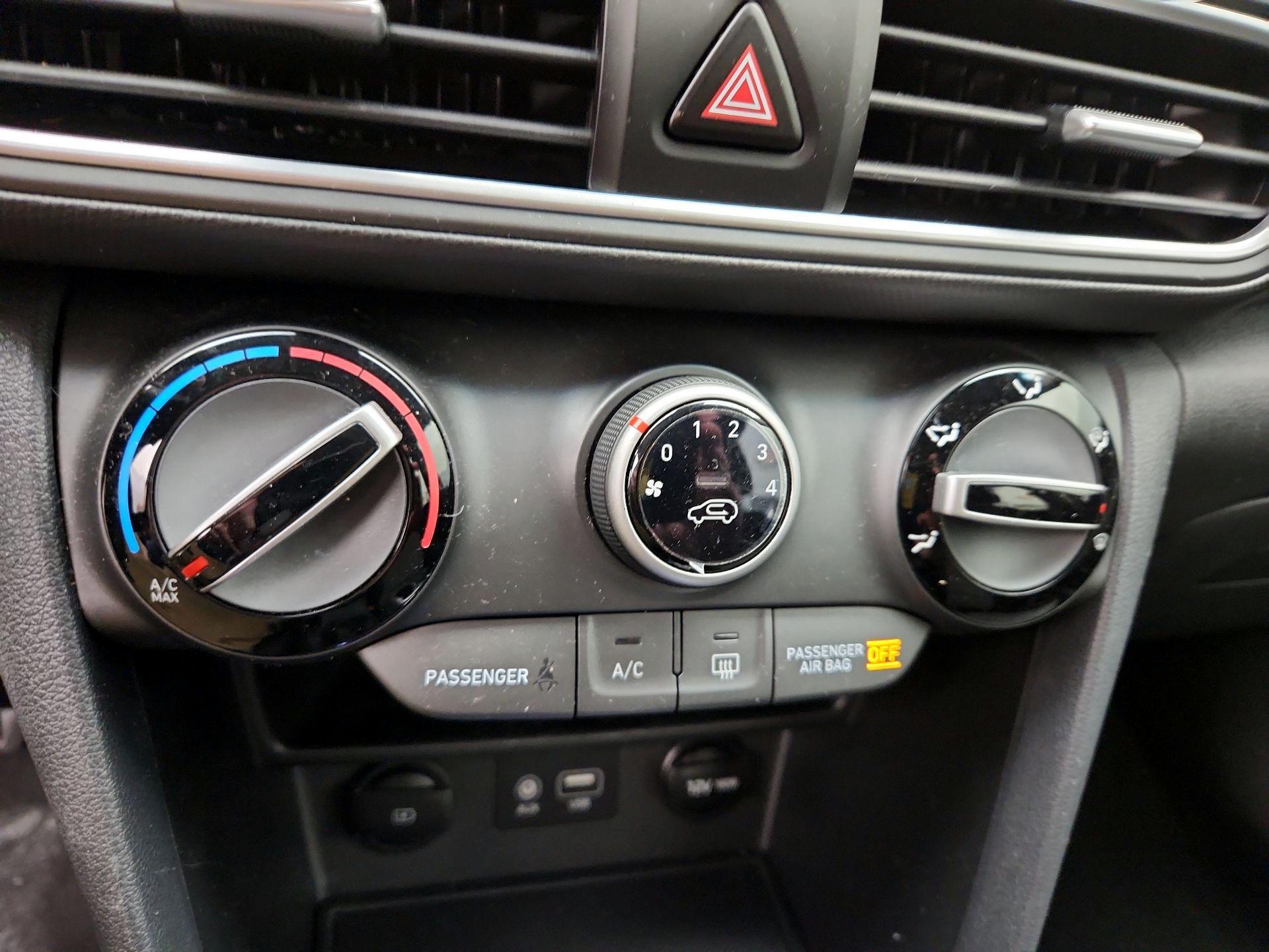 Thumbnail: 2019 Hyundai Kona - 16