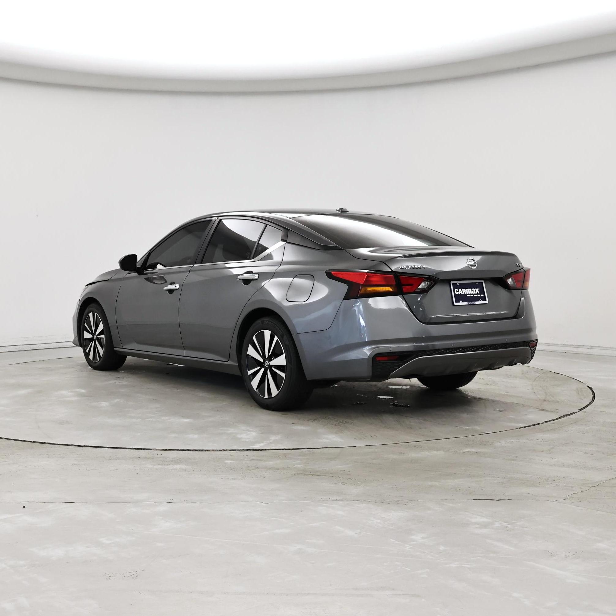 Thumbnail: 2022 Nissan Altima - 2