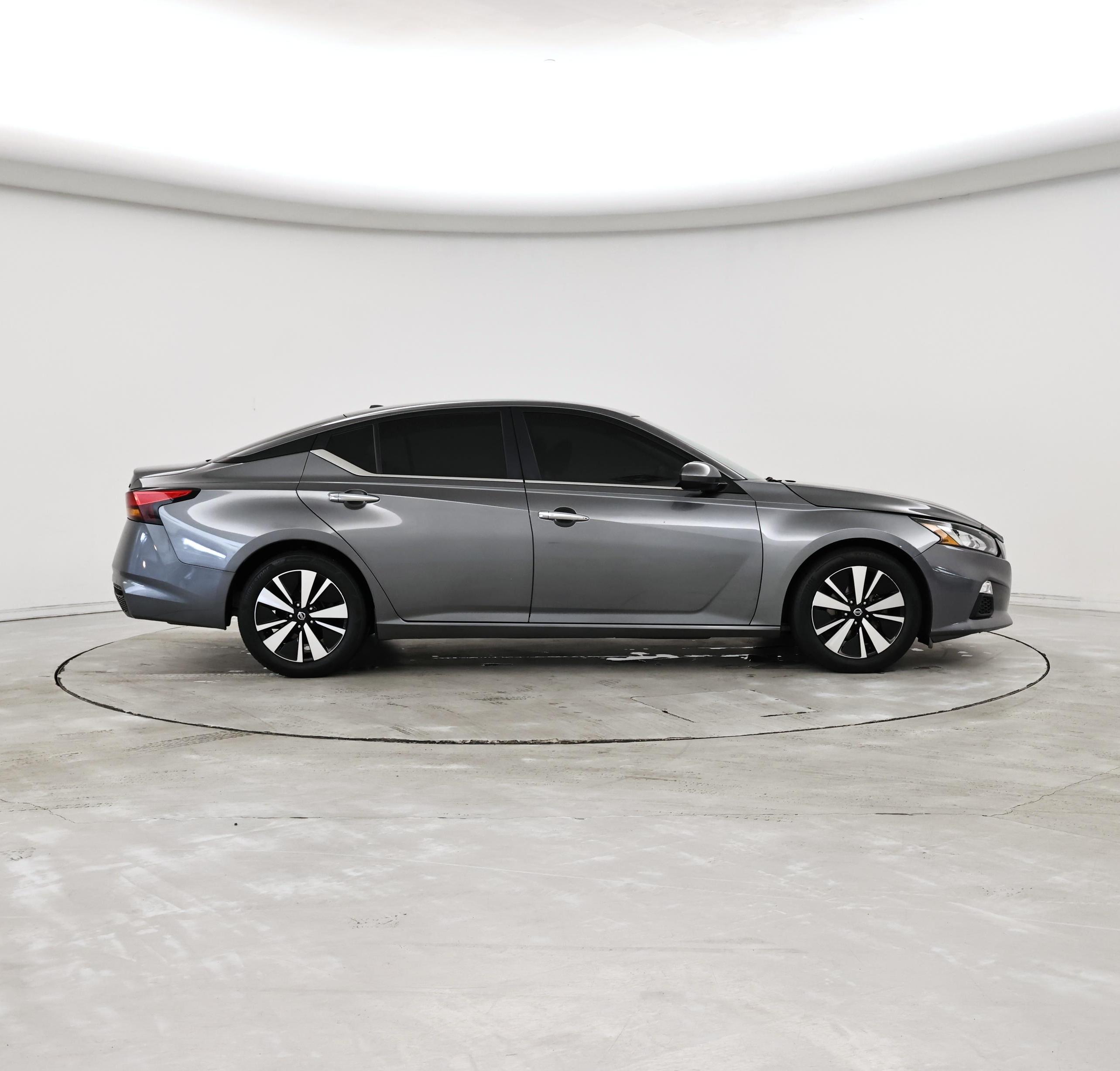 Thumbnail: 2022 Nissan Altima - 7