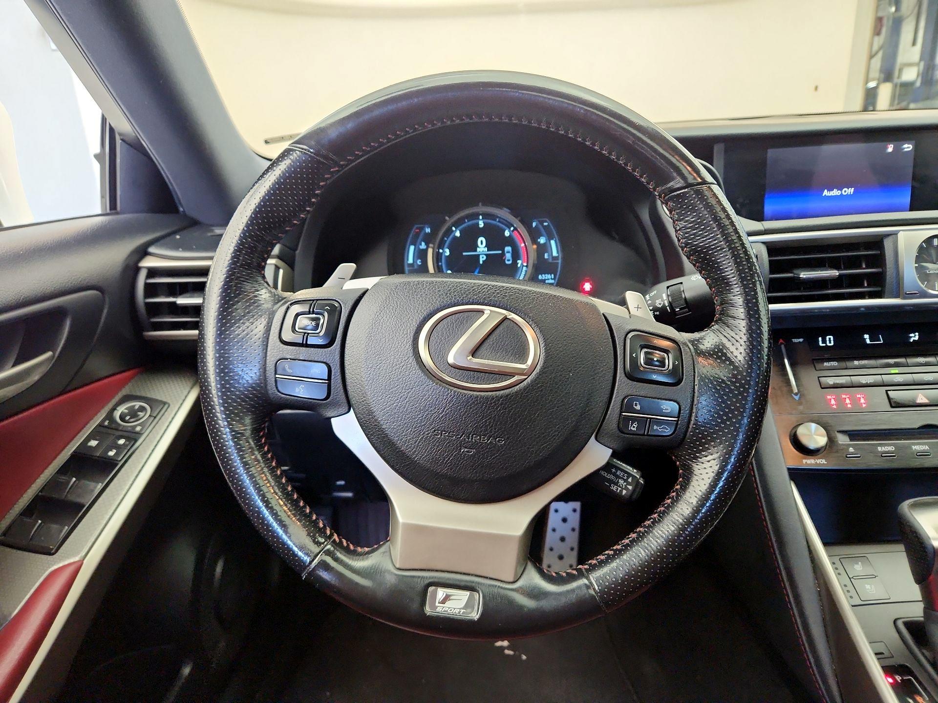 Thumbnail: 2017 Lexus IS - 10
