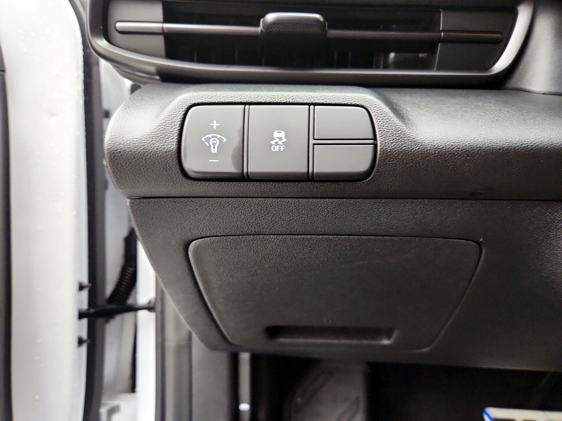 Thumbnail: 2025 Hyundai Elantra - 13