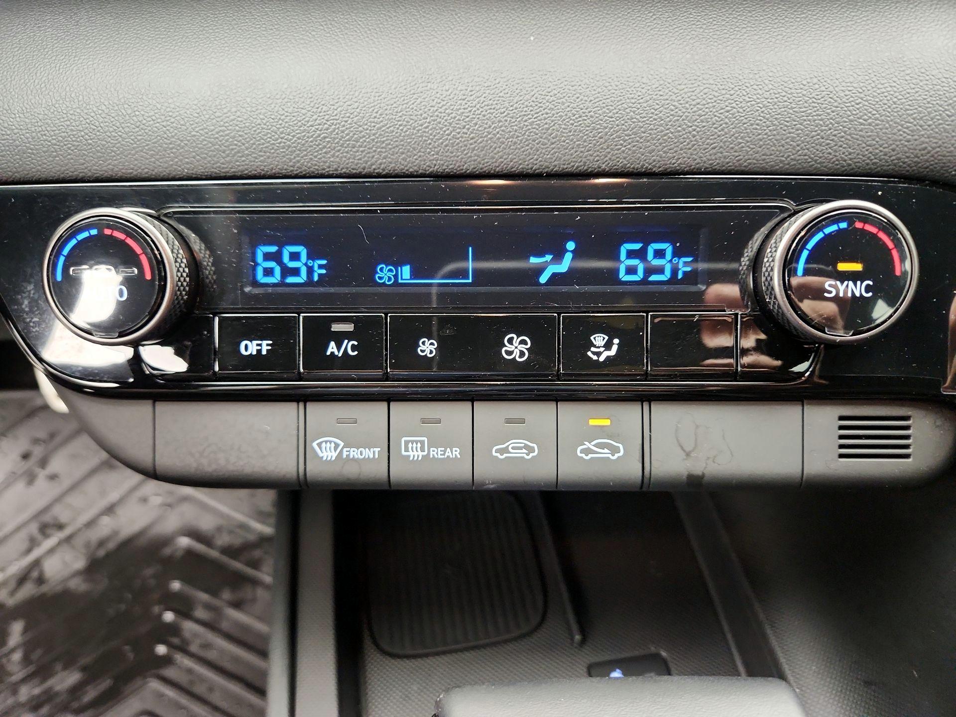 Thumbnail: 2025 Hyundai Elantra - 16