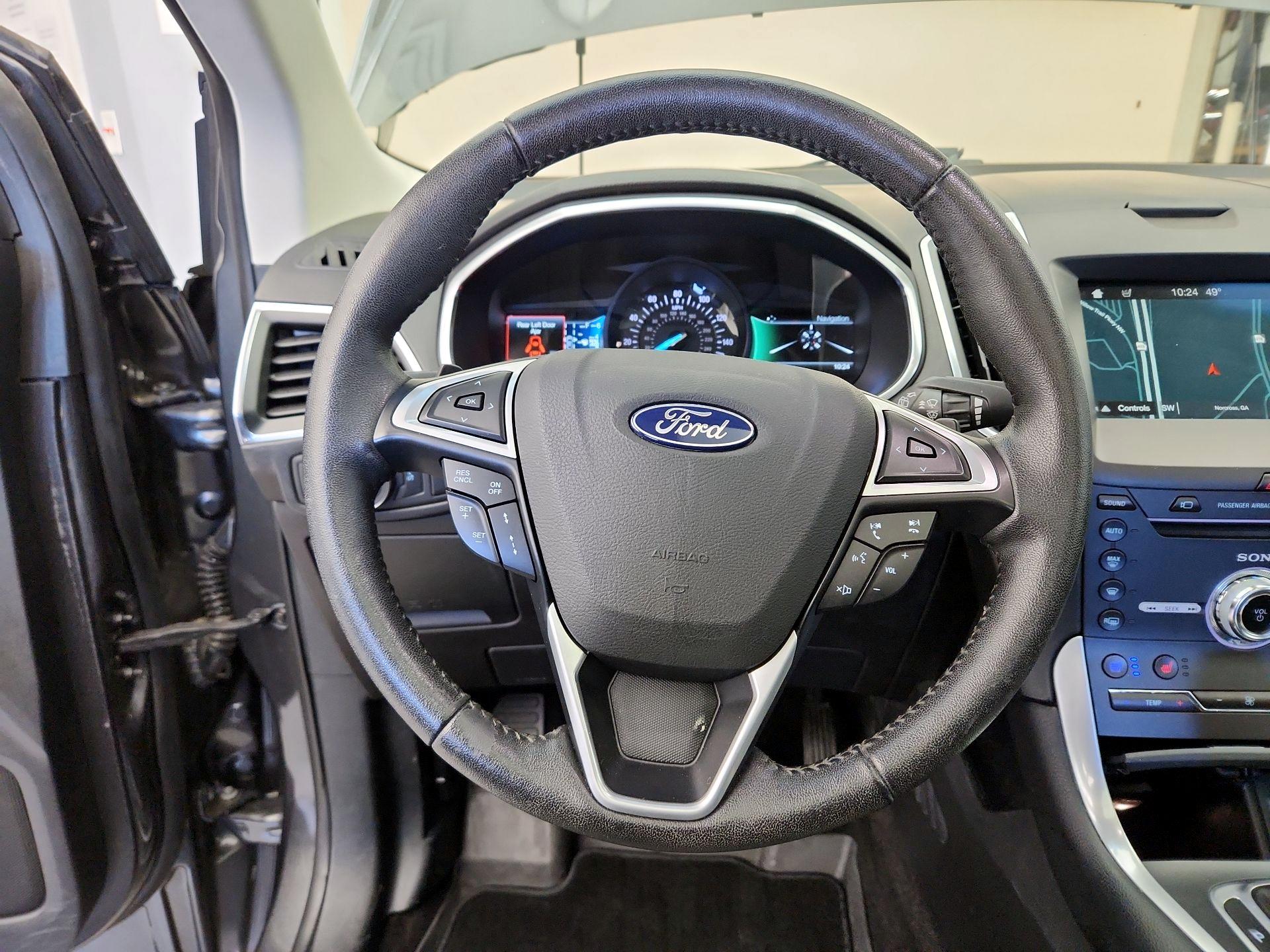 Thumbnail: 2018 Ford Edge - 10