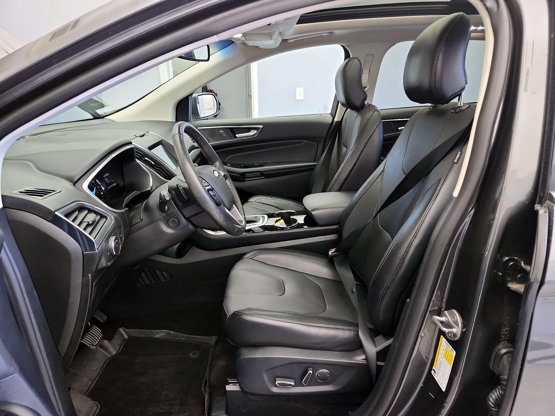 Thumbnail: 2018 Ford Edge - 11
