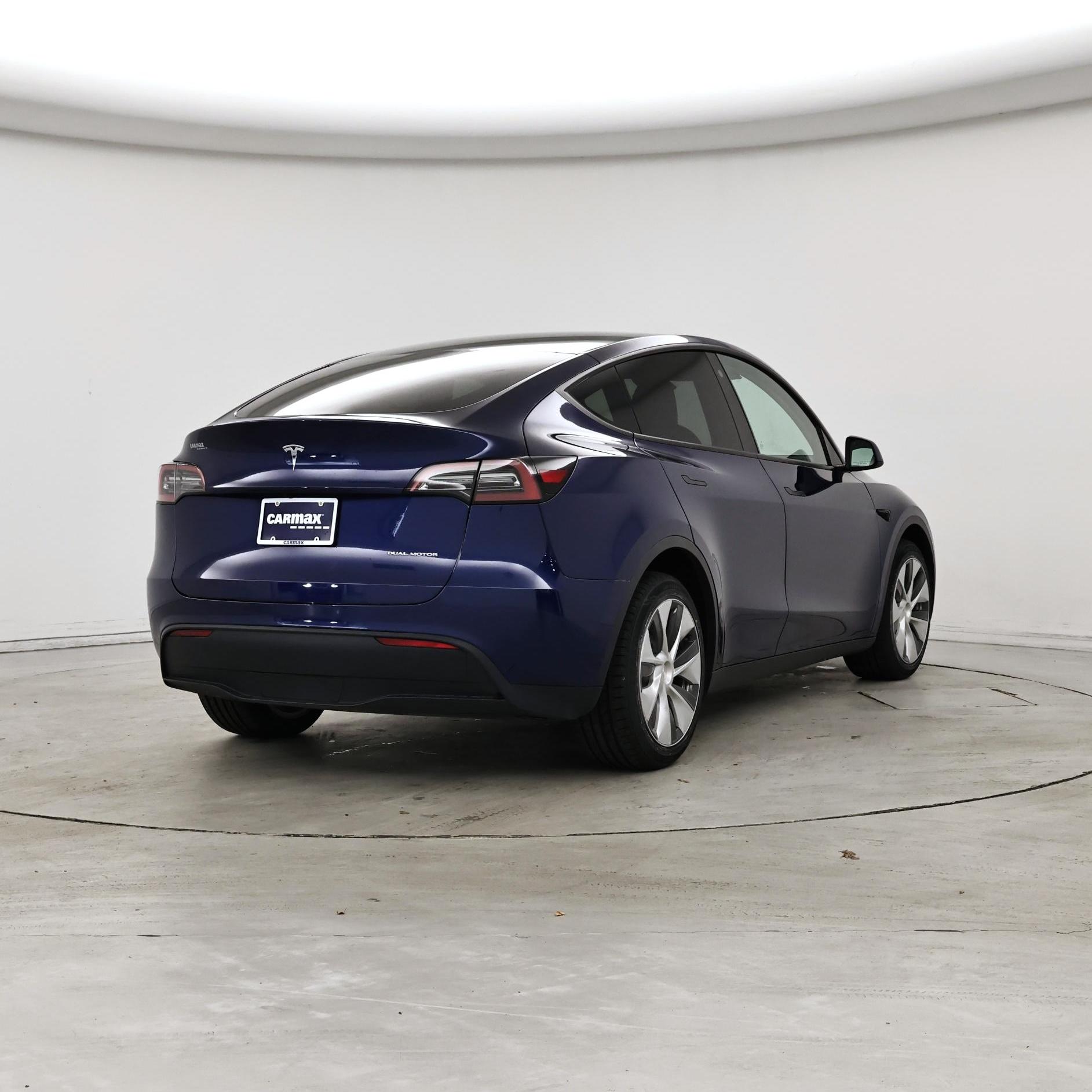 Thumbnail: 2023 Tesla Model Y - 8