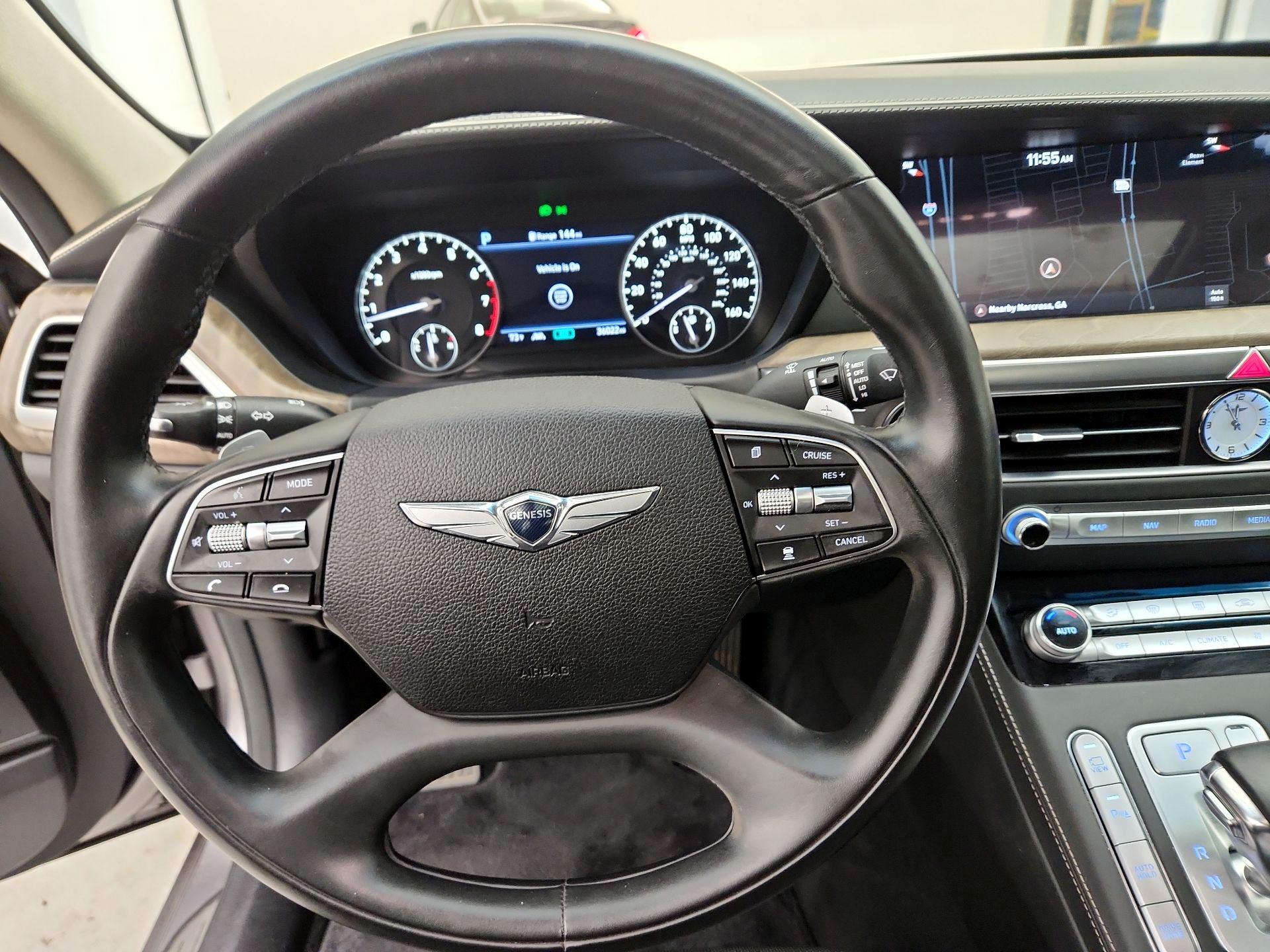 Thumbnail: 2021 Genesis G90 - 10