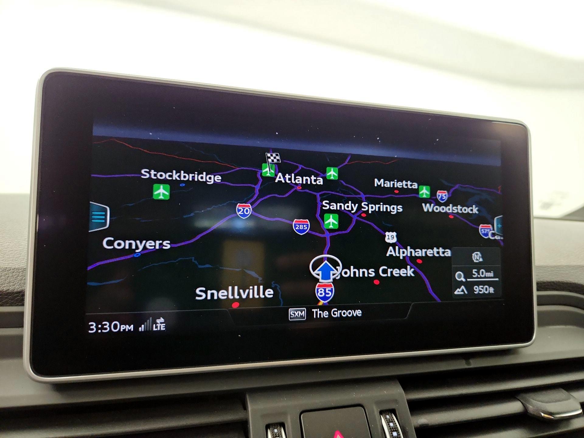 Thumbnail: 2020 Audi SQ5 - 14