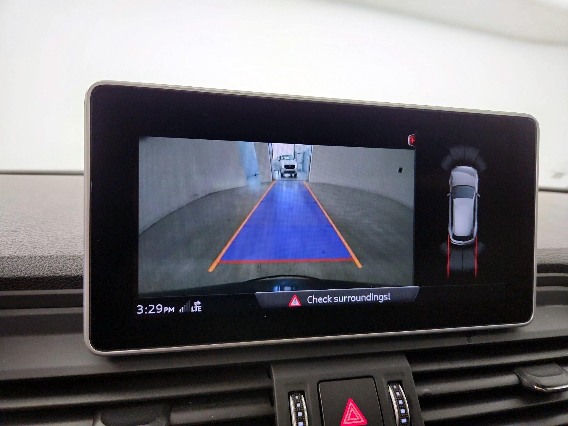 Thumbnail: 2020 Audi SQ5 - 15