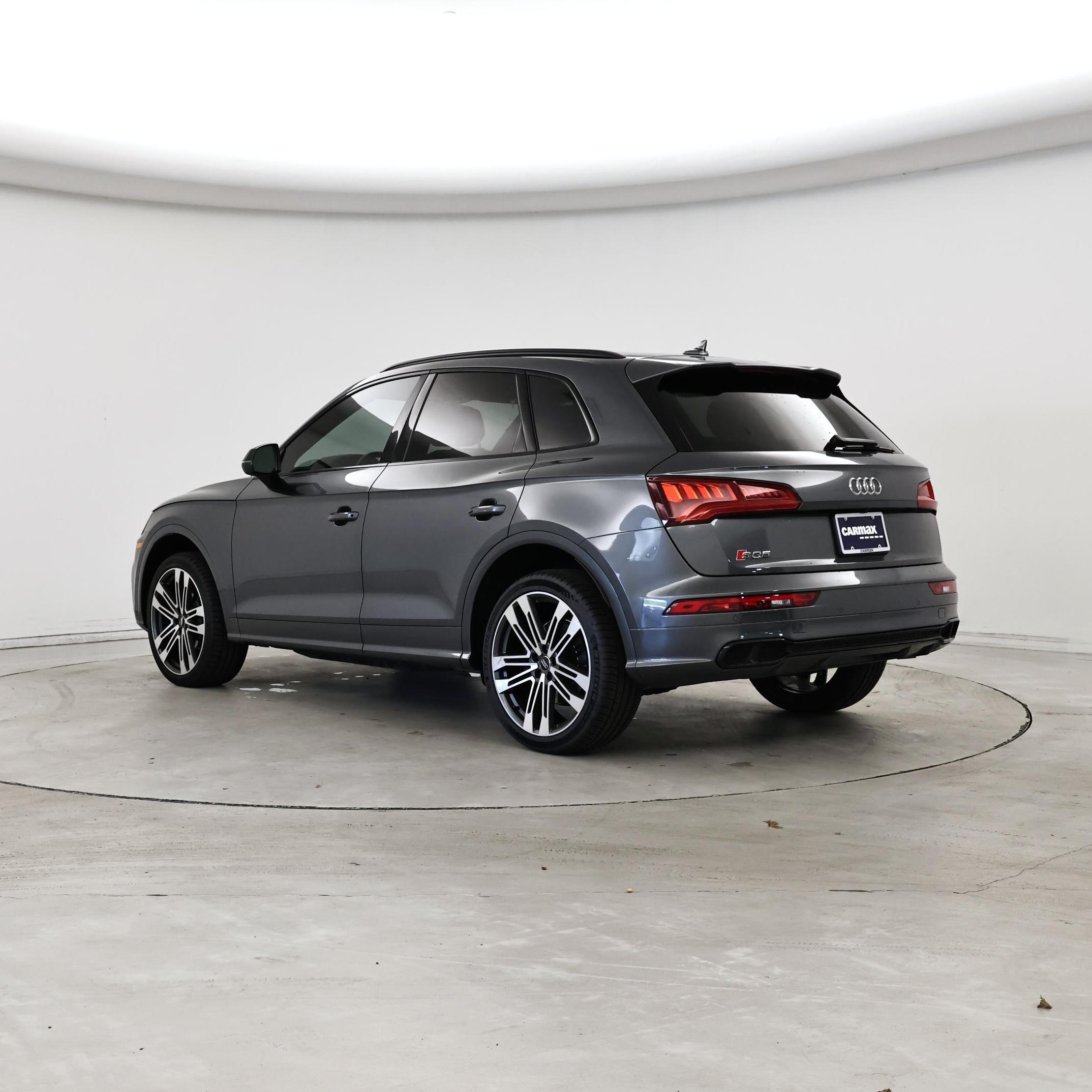 Thumbnail: 2020 Audi SQ5 - 2