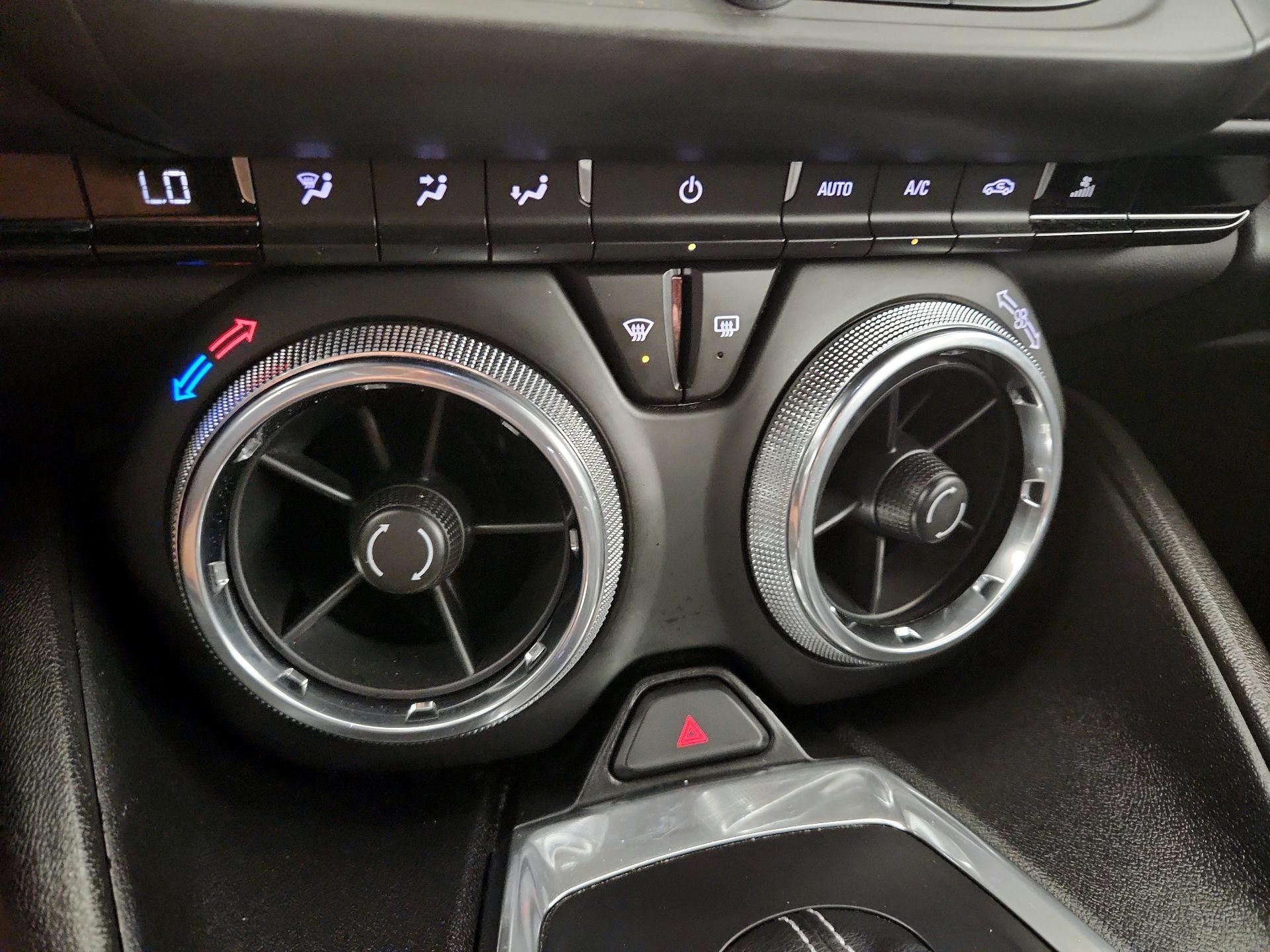 Thumbnail: 2019 Chevrolet Camaro - 16