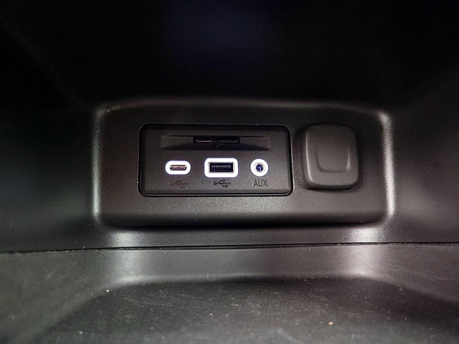 Thumbnail: 2022 Chevrolet Equinox - 19