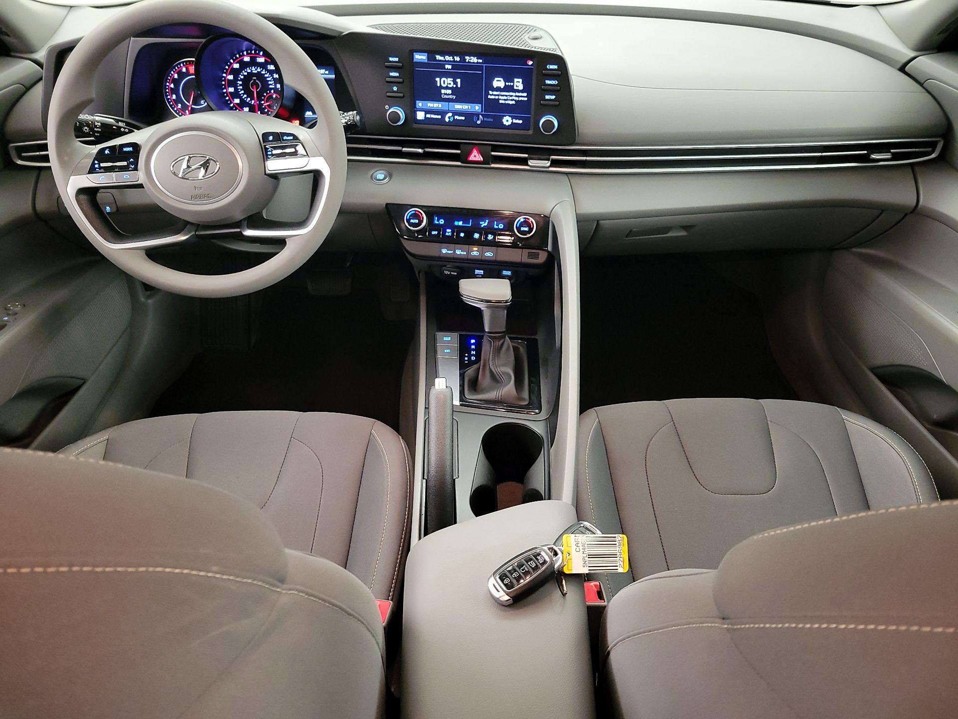 Thumbnail: 2022 Hyundai Elantra - 9