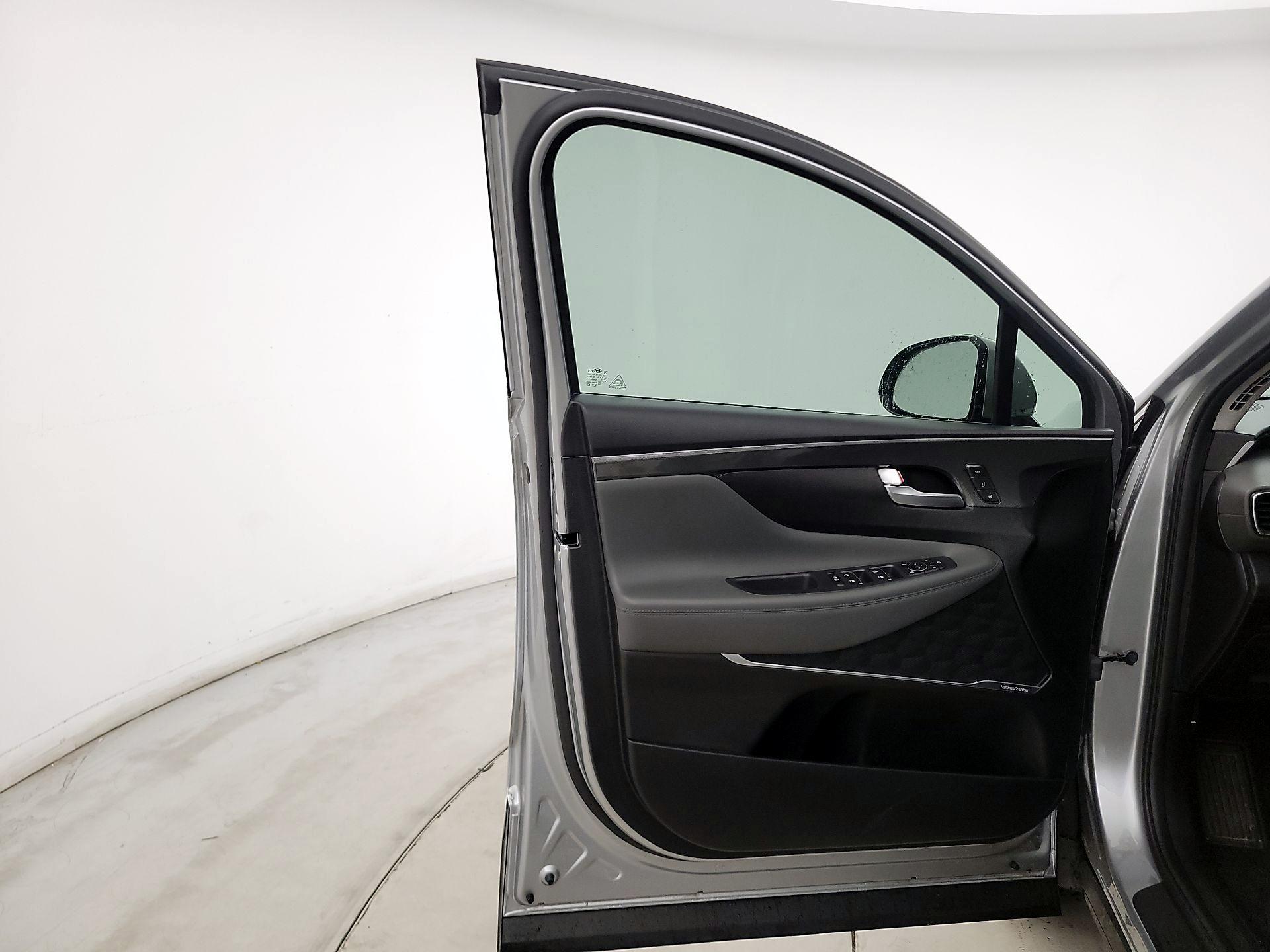 Thumbnail: 2023 Hyundai Santa Fe - 10