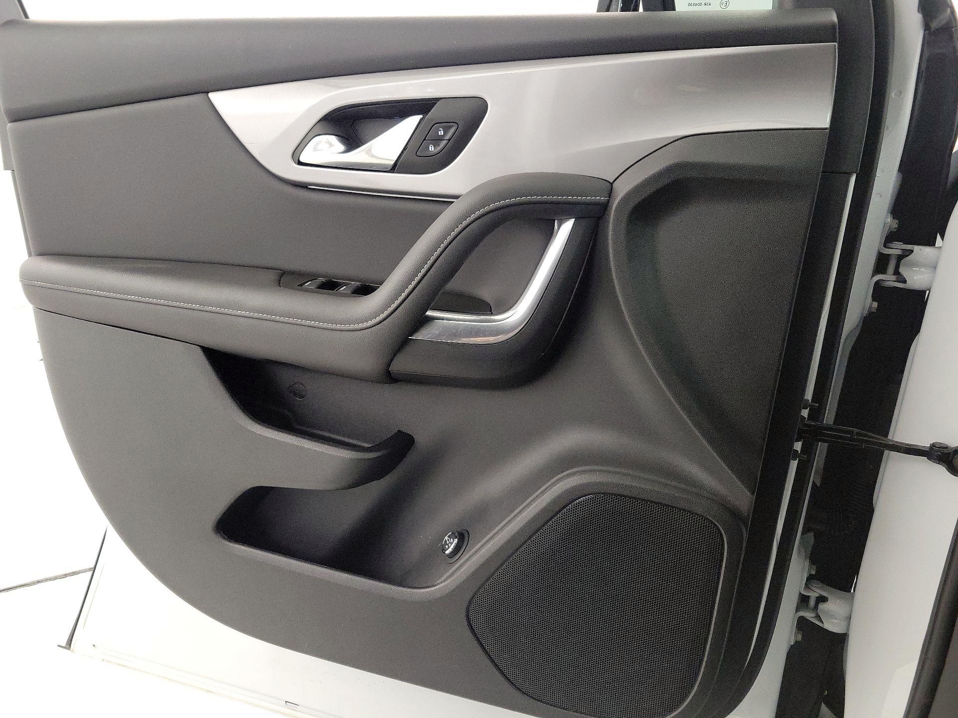 Thumbnail: 2023 Chevrolet Blazer - 12