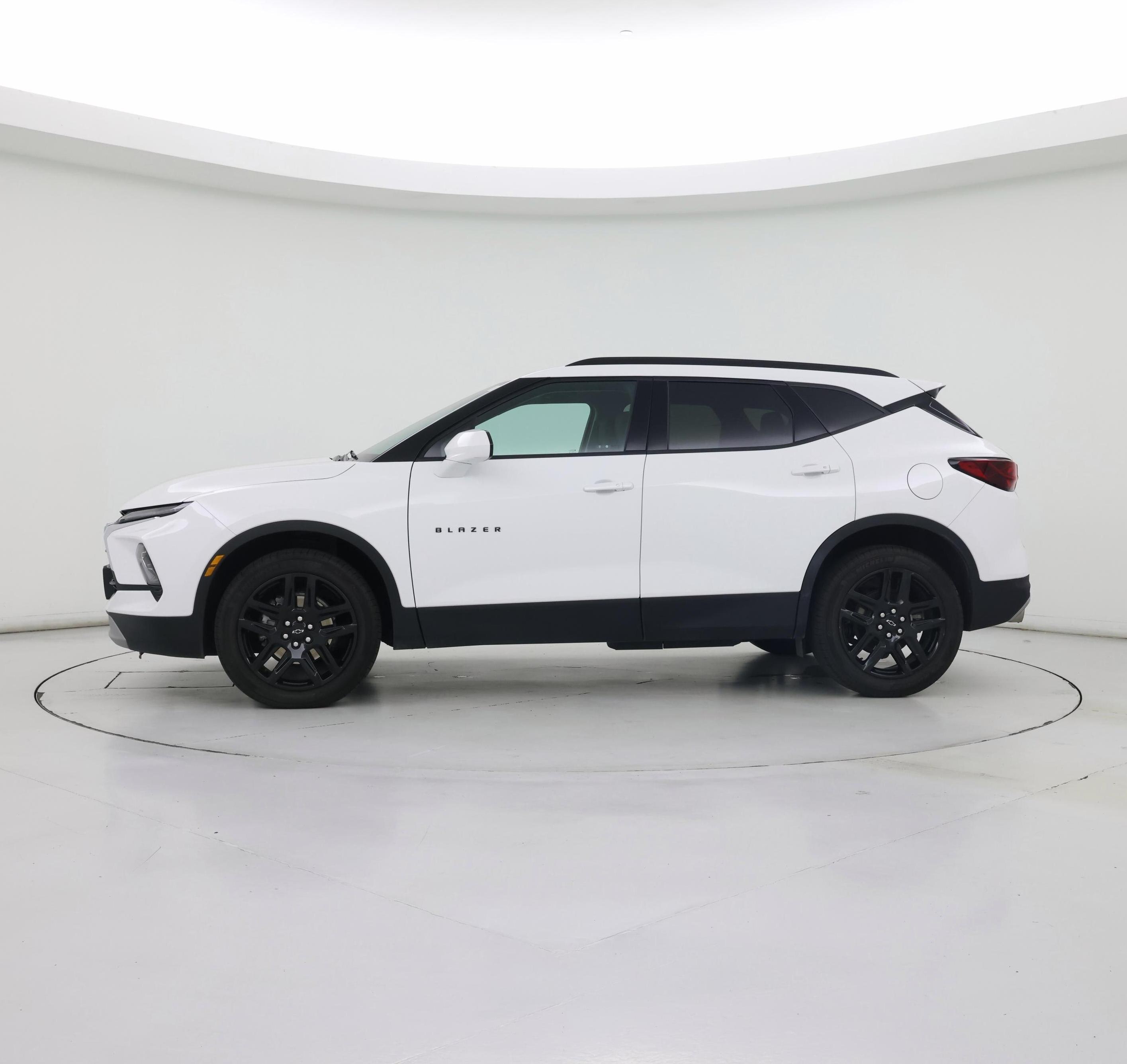 Thumbnail: 2023 Chevrolet Blazer - 3