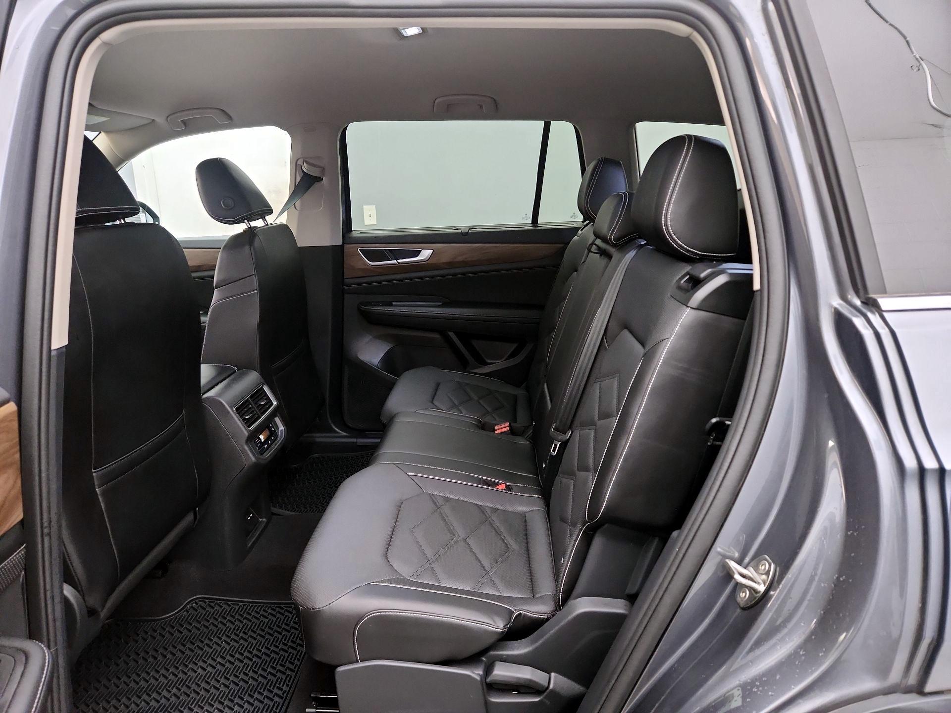 Thumbnail: 2024 Volkswagen Atlas - 19
