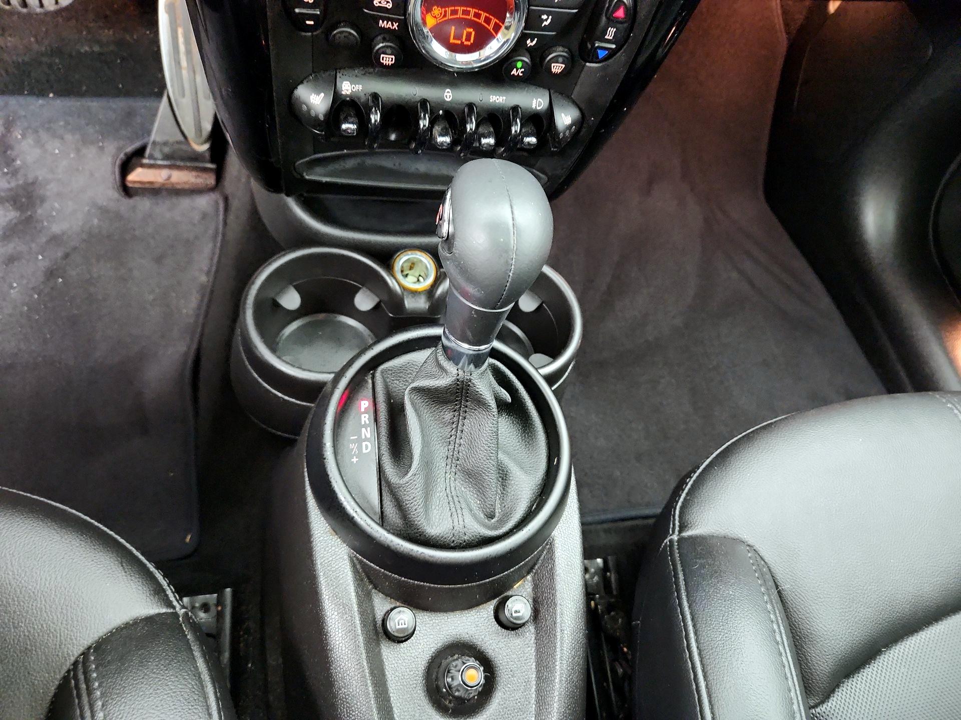 Thumbnail: 2016 MINI Cooper Countryman - 15
