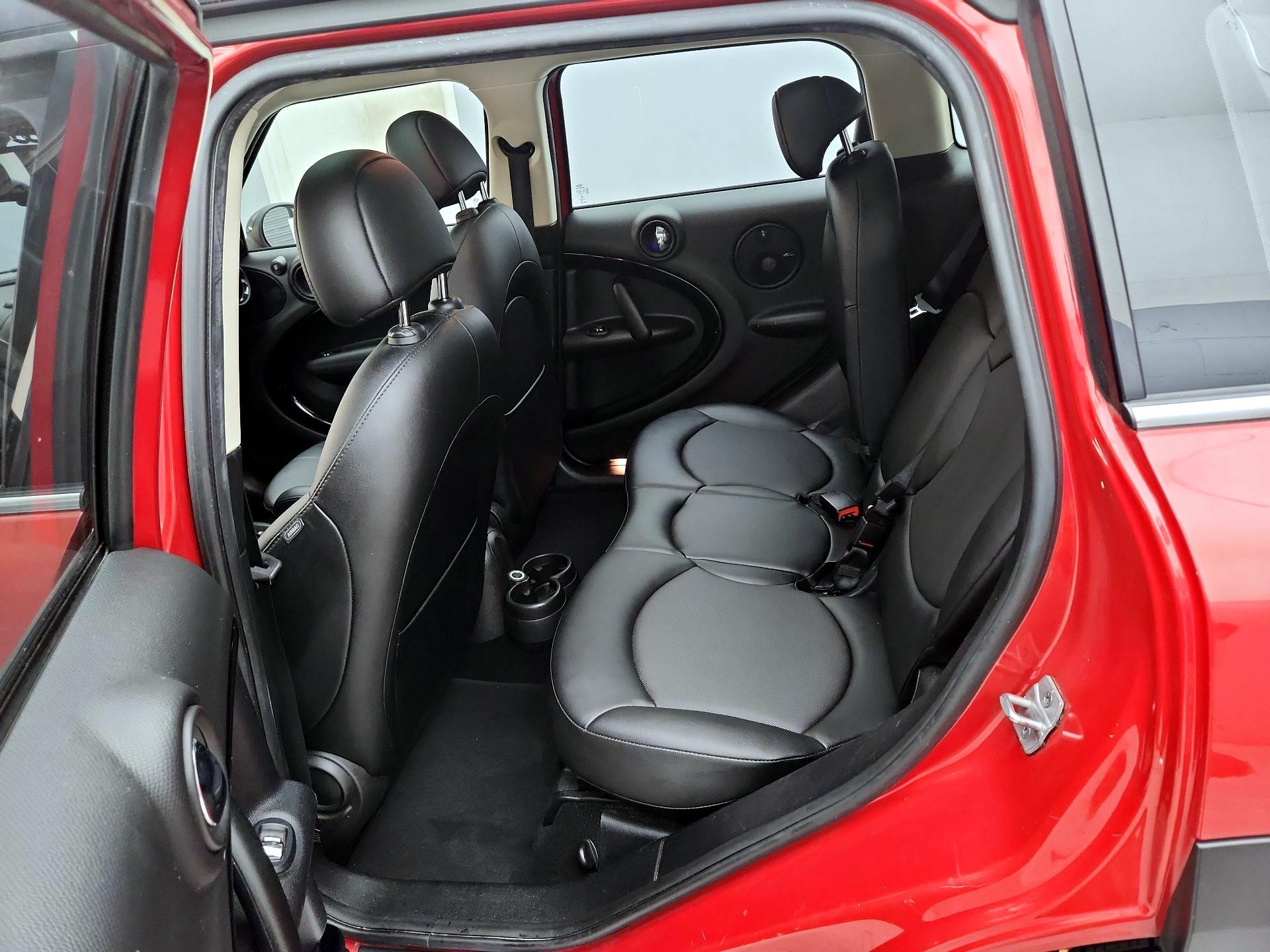 Thumbnail: 2016 MINI Cooper Countryman - 18