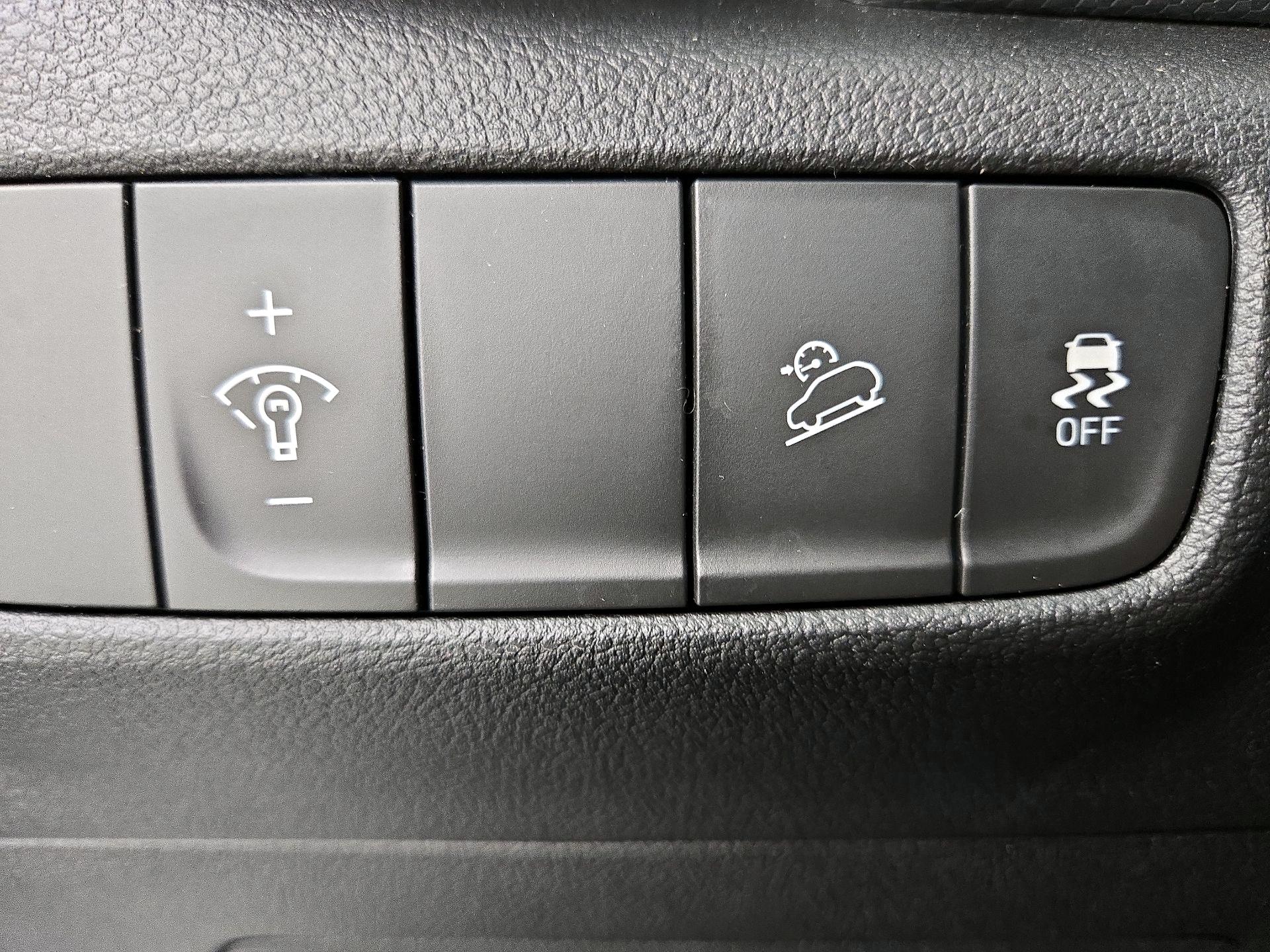 Thumbnail: 2023 Hyundai Kona - 13