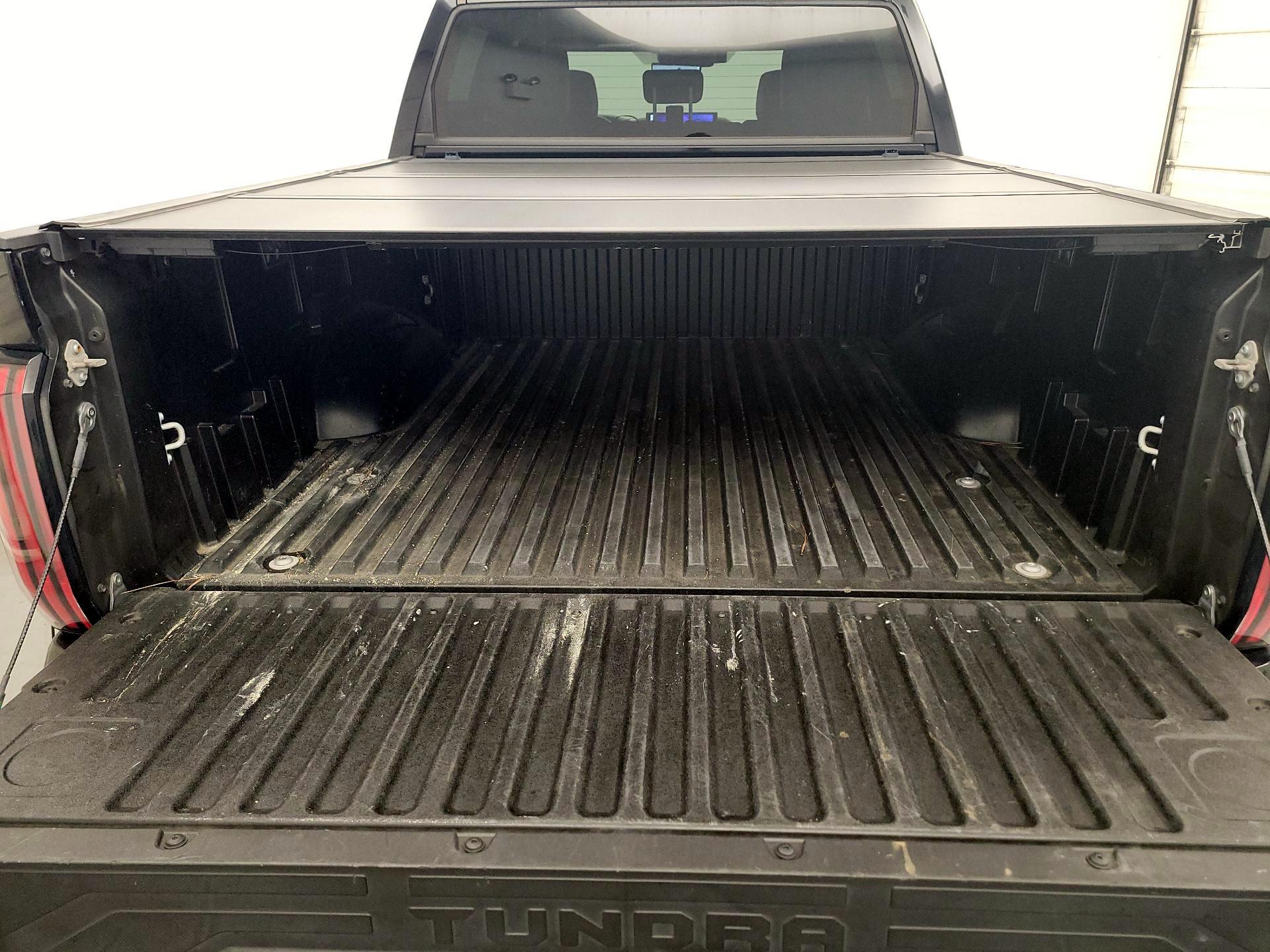 Thumbnail: 2022 Toyota Tundra - 19