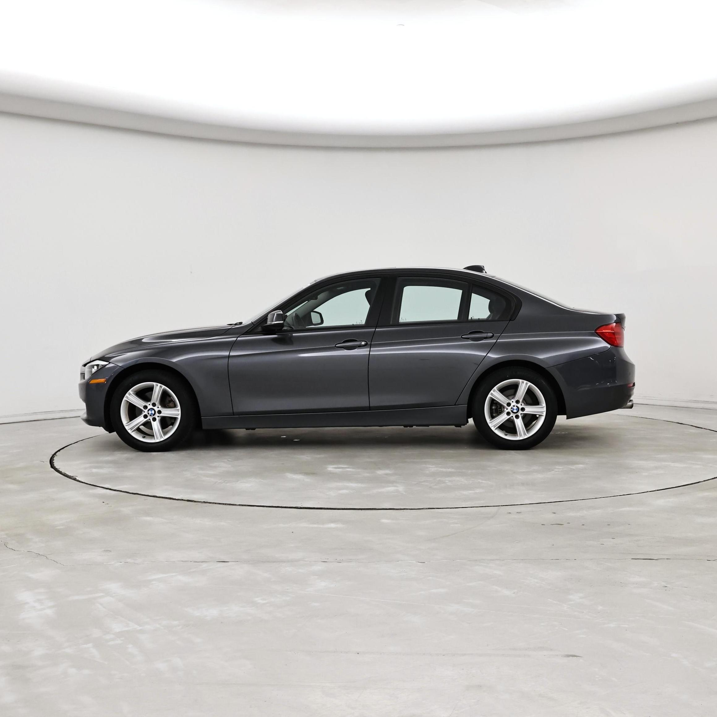 Thumbnail: 2015 BMW 3 Series - 3